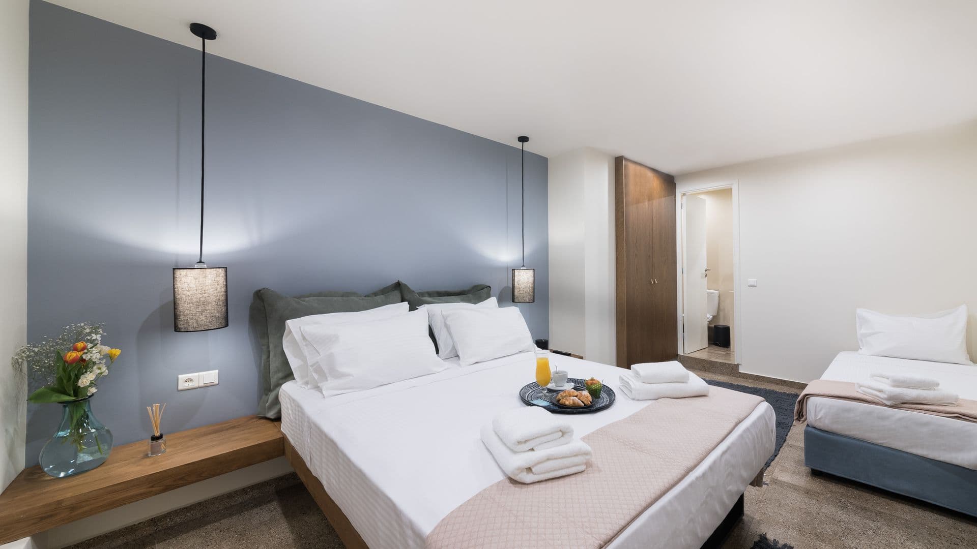 room-types-CIELATHLIV-STDST-0.jpg