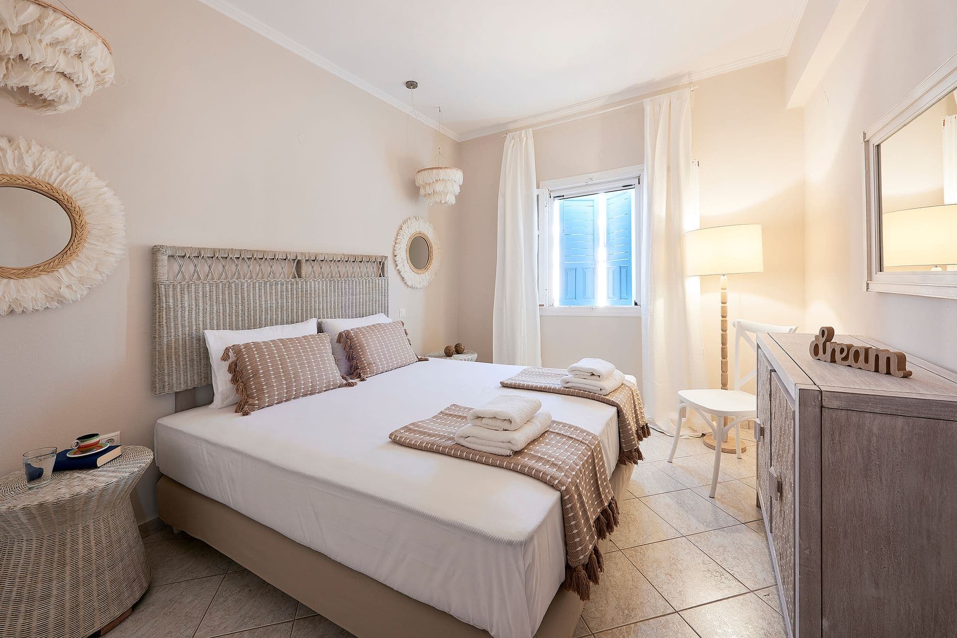 room-types-CIELMILOS-VILLA-0.jpg