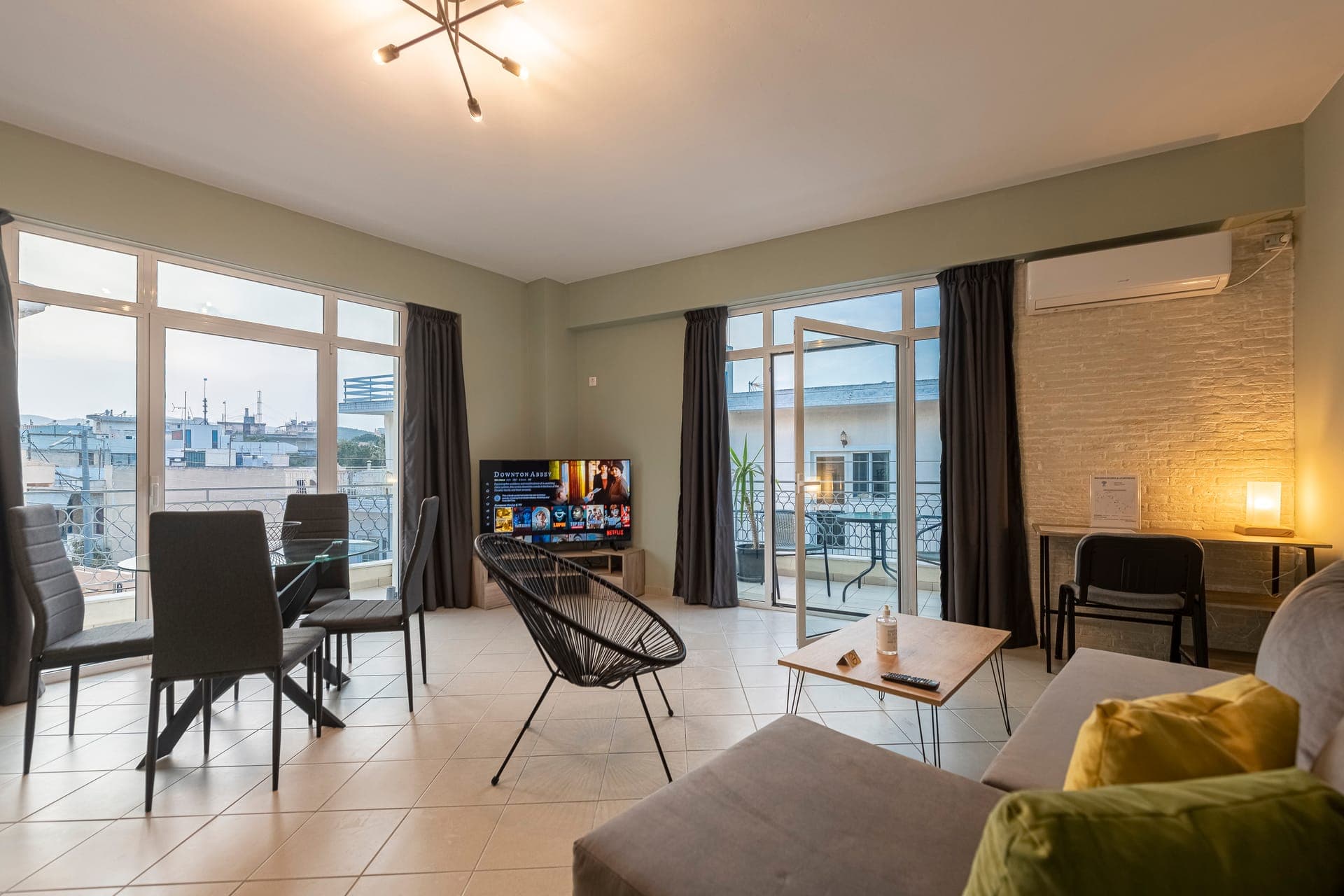 room-types-CINEMAZEUS-BTQC-0.jpg