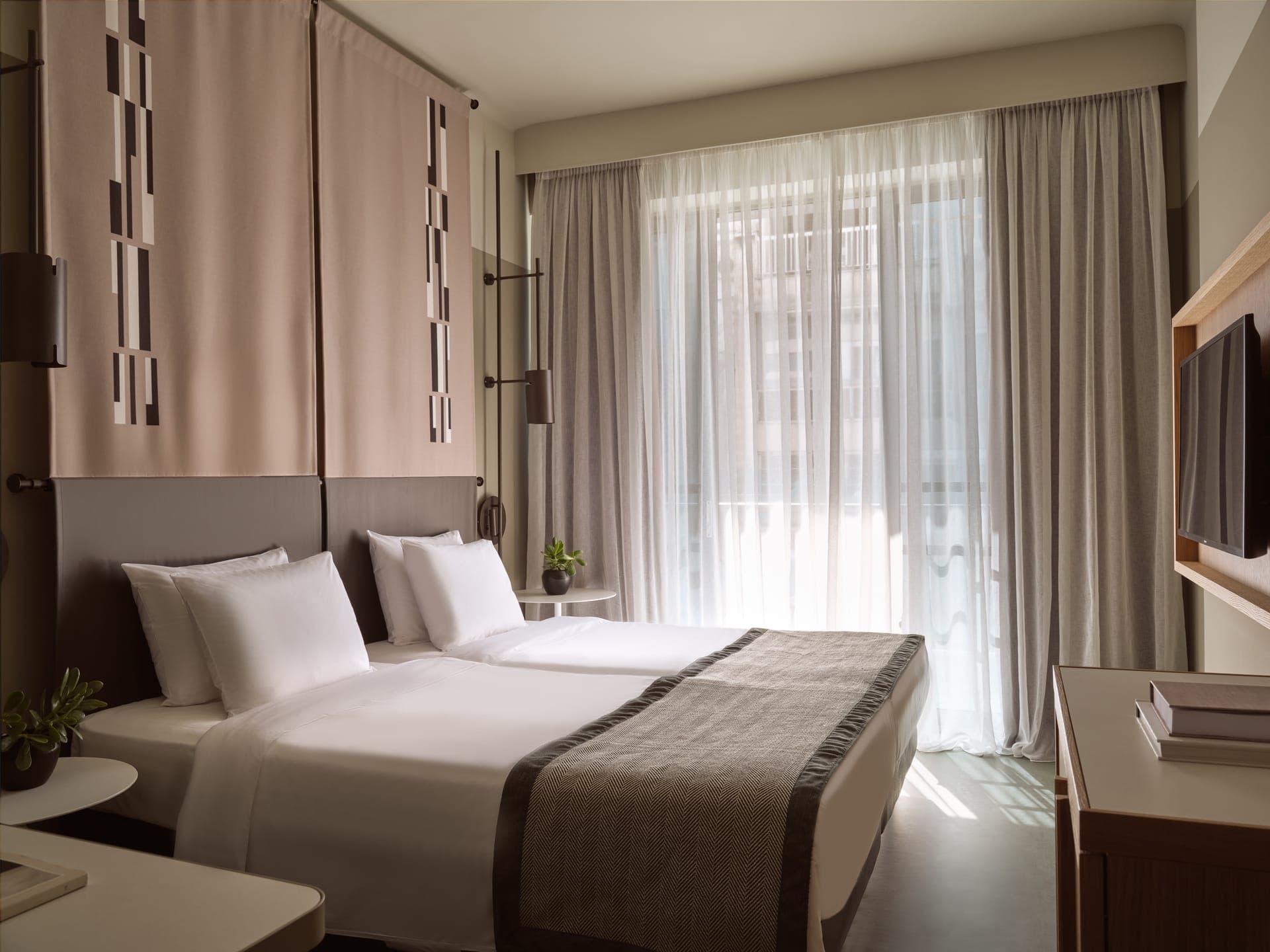 room-types-CITY-DBLCV-0.jpg
