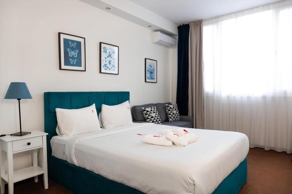 room-types-CITYPLAZA-DLX-0.jpg