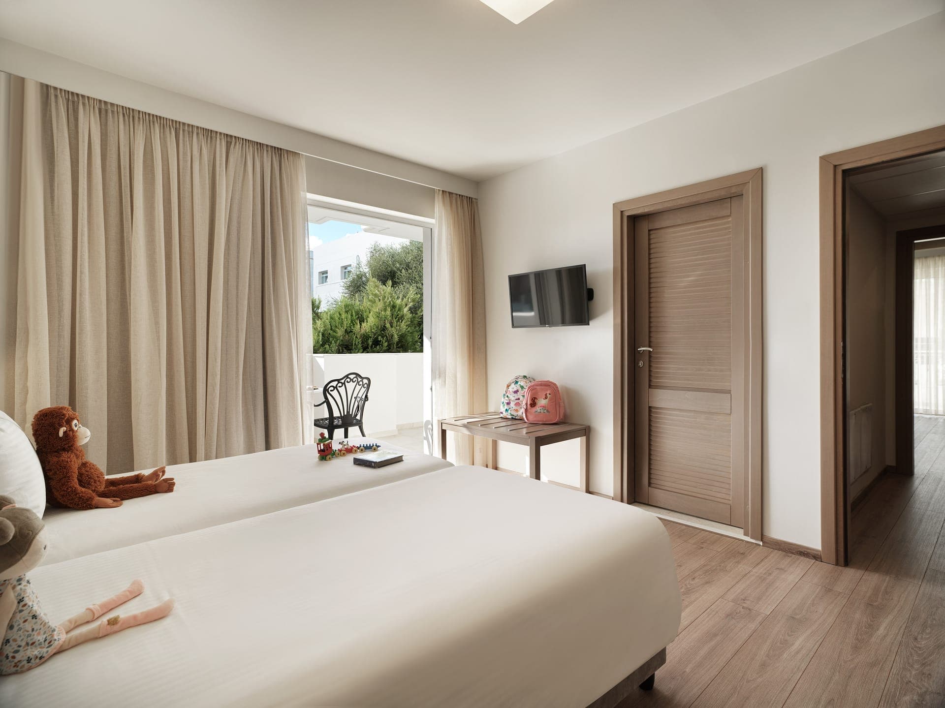 room-types-CIVITEL-DLXF-0.jpg