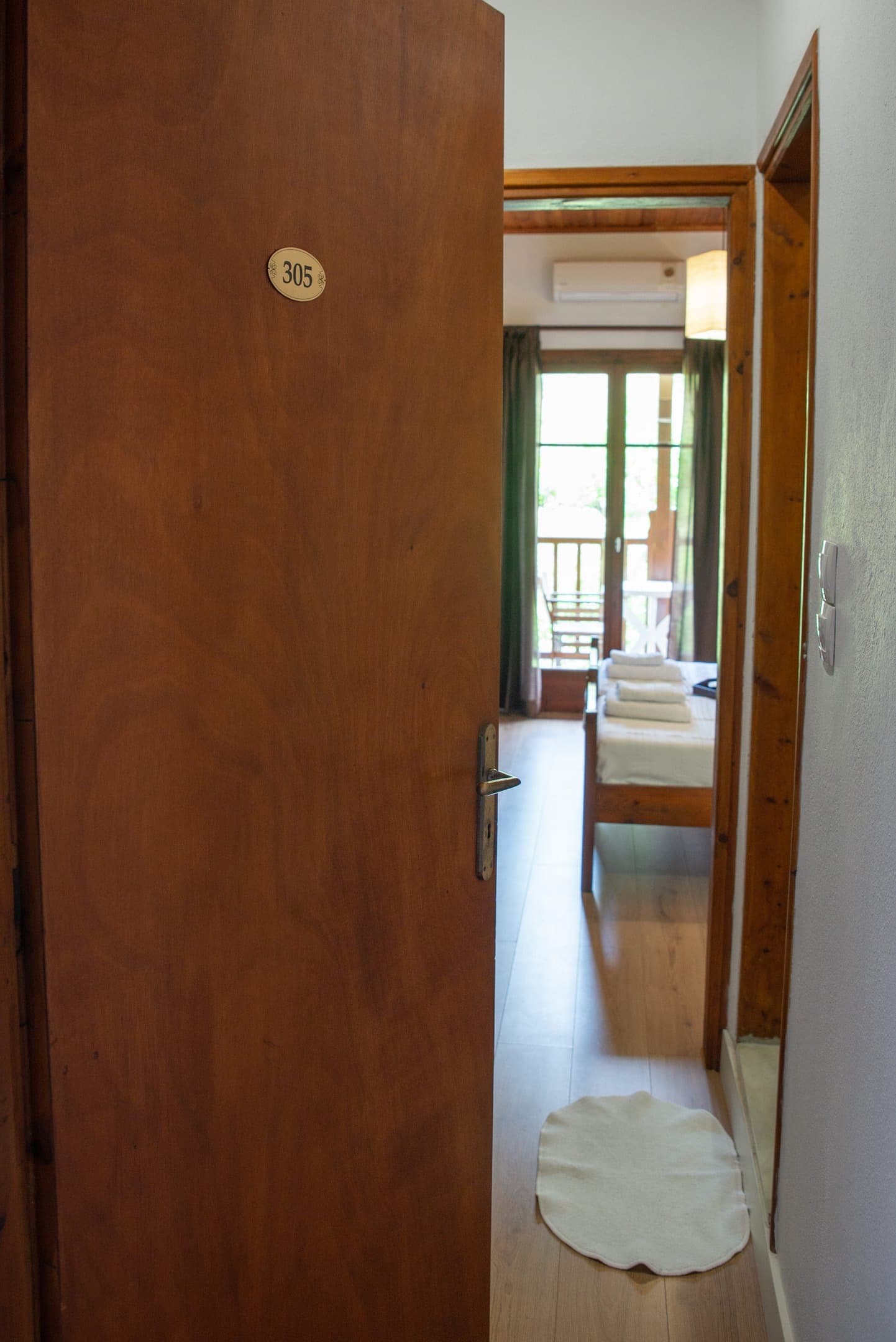 room-types-CLEOPATRAH-CLMV-0.jpg