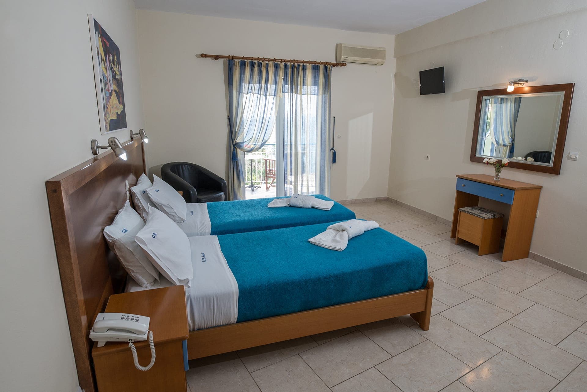 room-types-CLIFFBAY-STMV-0.jpg