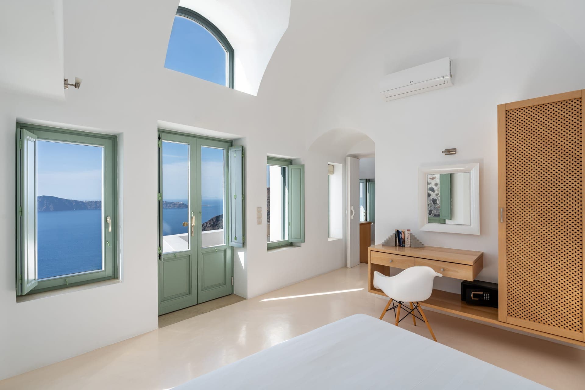 room-types-CLIFFSAN-EXECUT-0.jpg