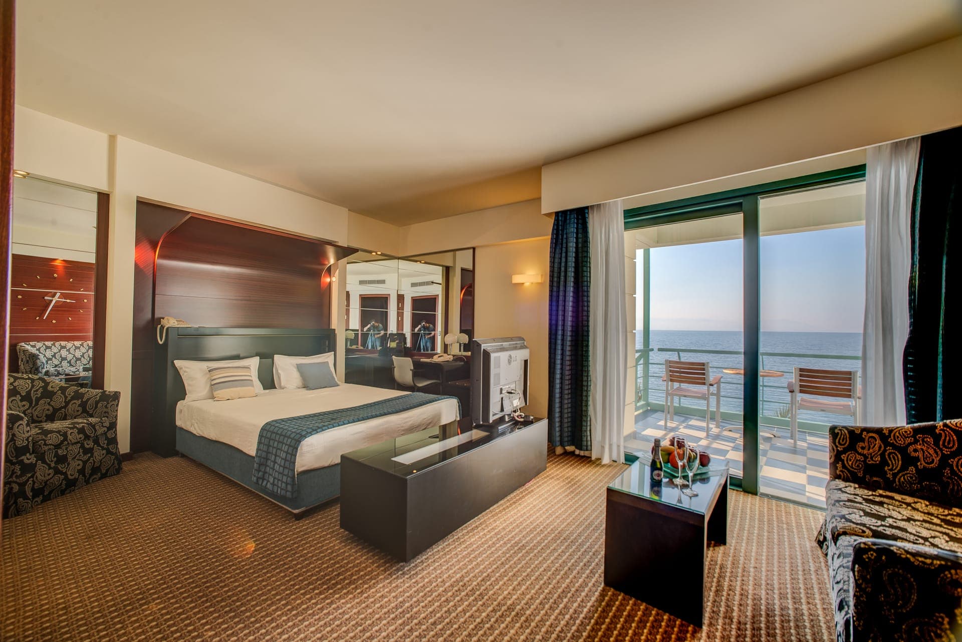 room-types-CLUBHL-DSEAVI-0.jpg