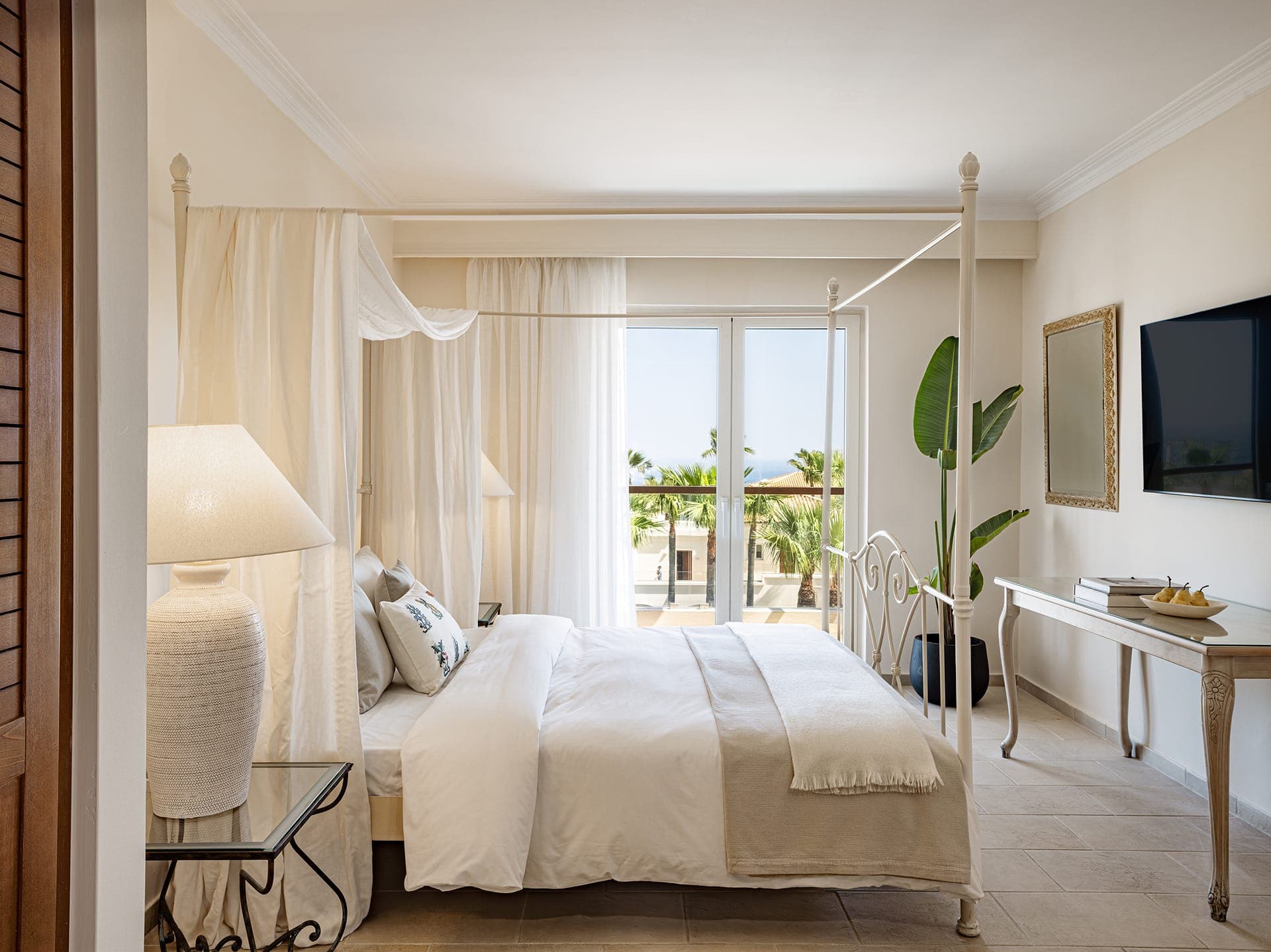 room-types-CLUBMARINE-DBJ-0.jpg