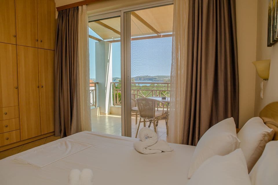 room-types-COLONIDES-FAMAGV-0.jpg