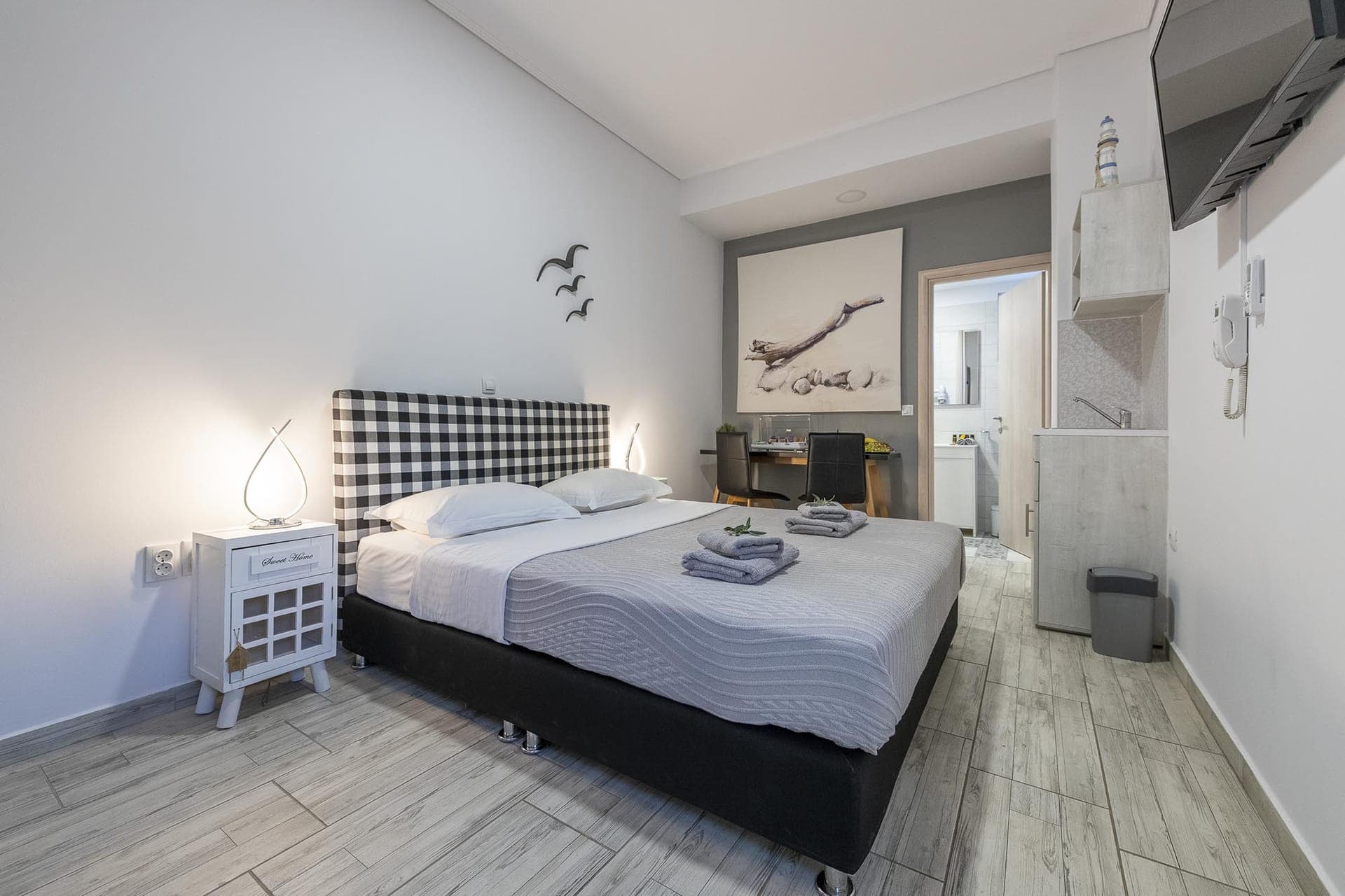 room-types-COMFORTST-DBL5-0.jpg