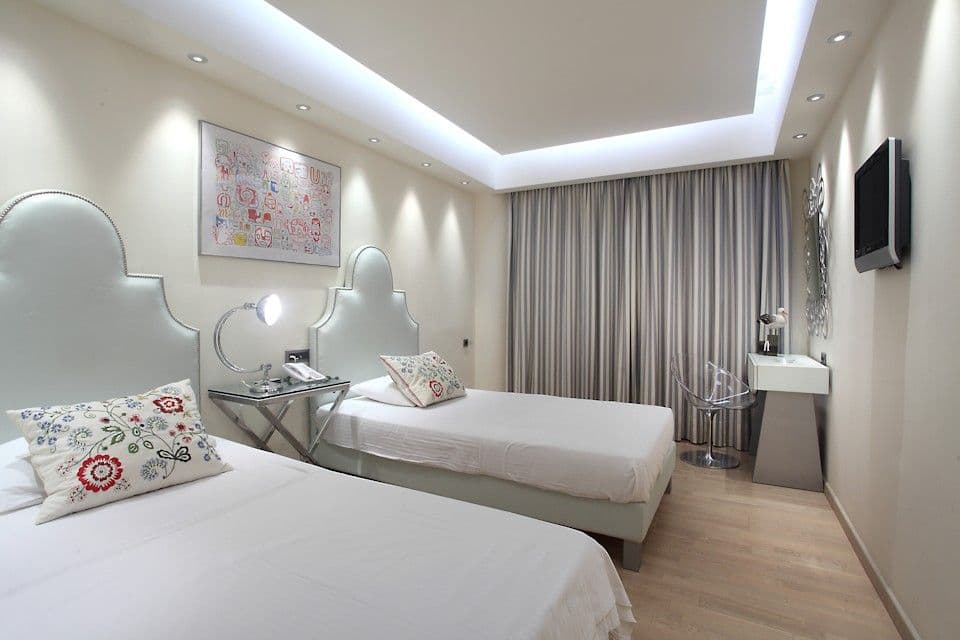 room-types-COMFY-TRPL-0.jpg