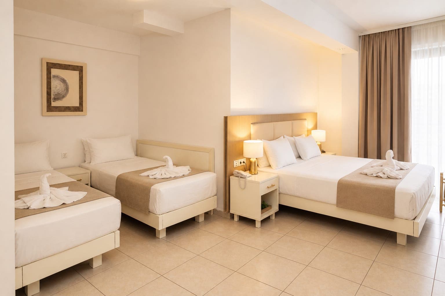 room-types-CONSTASEA-STDFAM-0.jpg