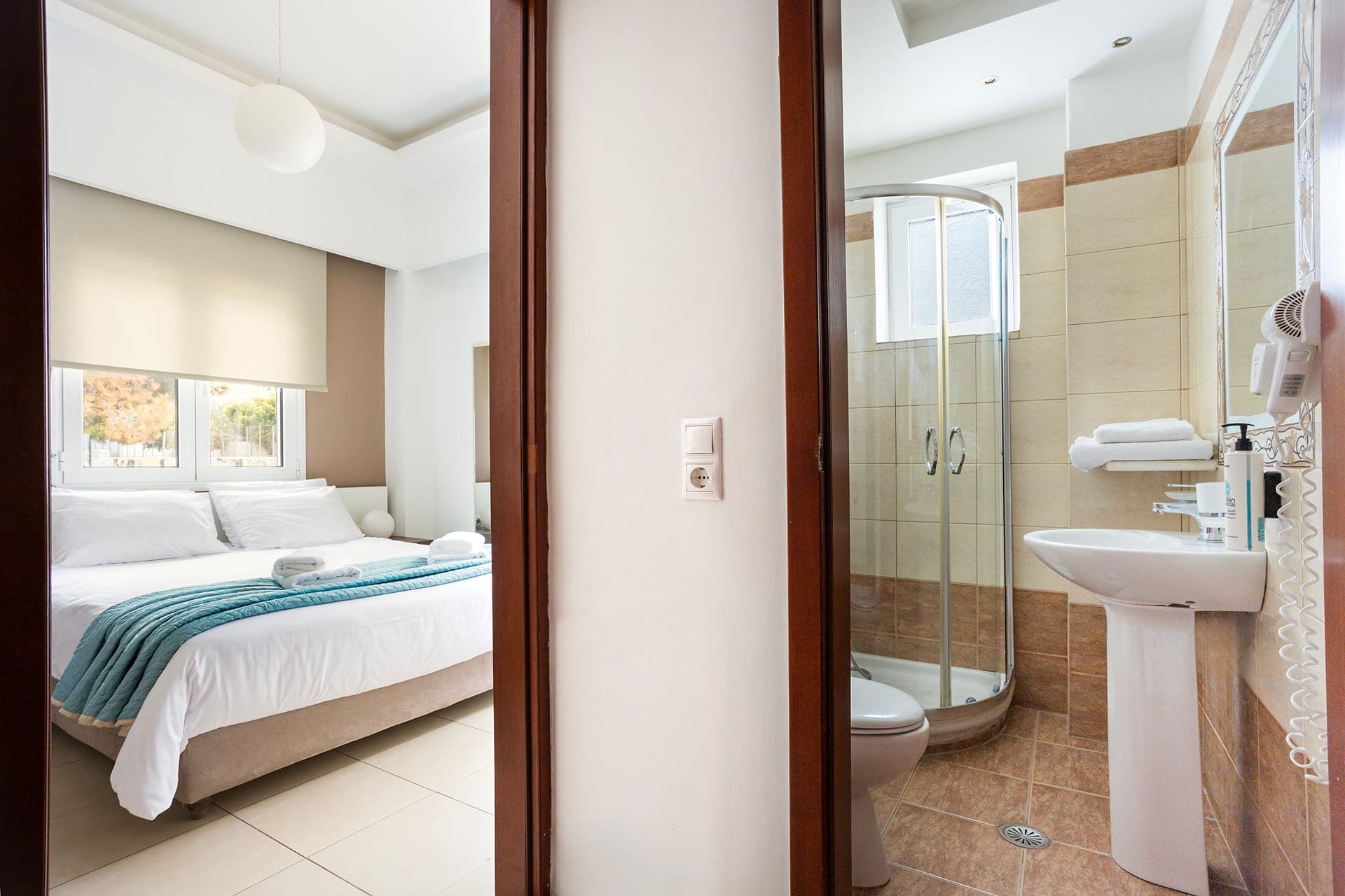 room-types-CORALAPHHG-STAGF-0.jpg