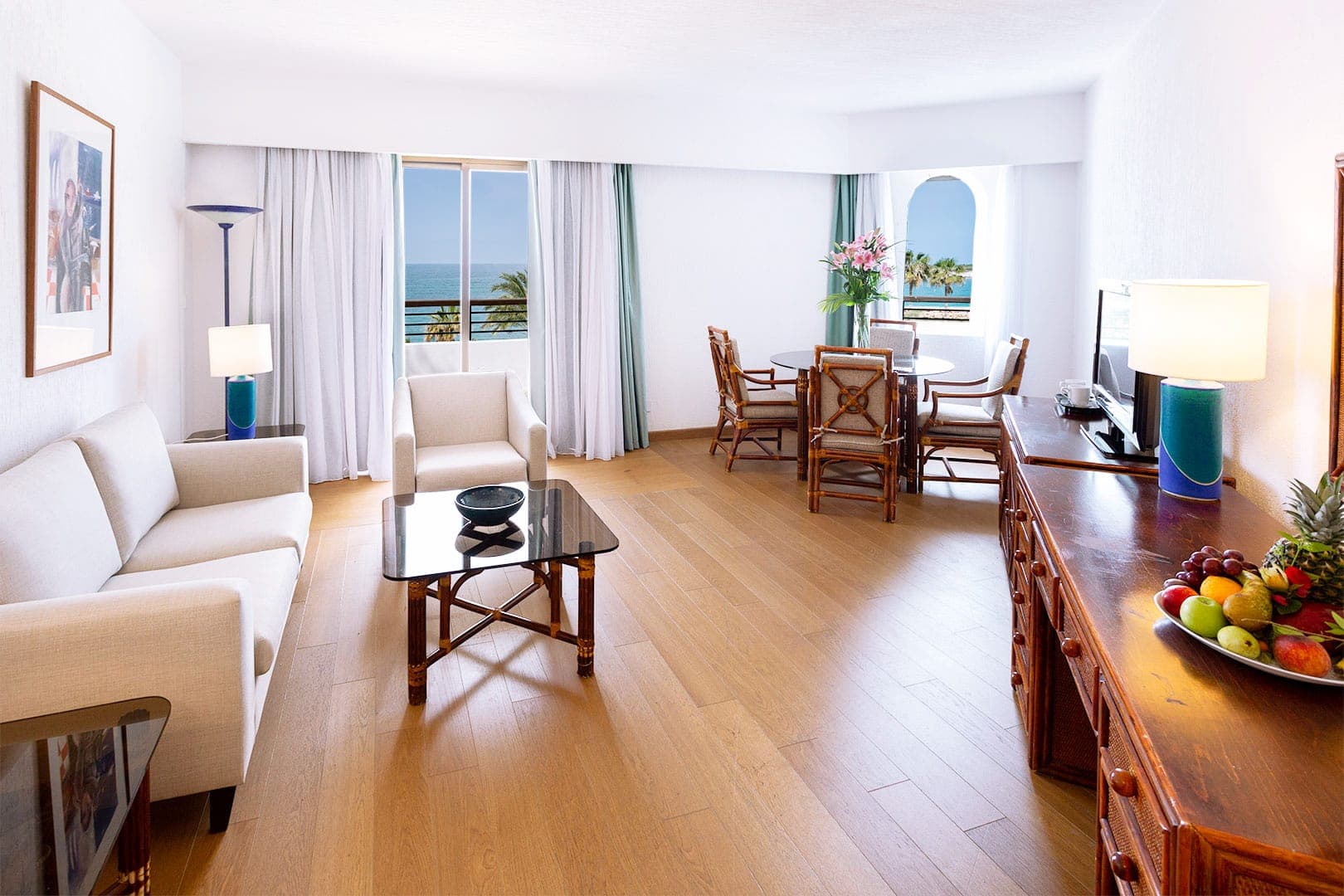 room-types-CORALB-EXSUI1-0.jpg