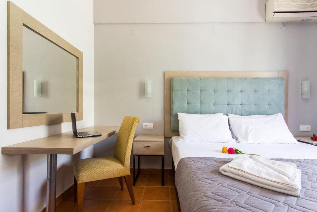 room-types-CORALBLUE-ECODBL-0.jpg