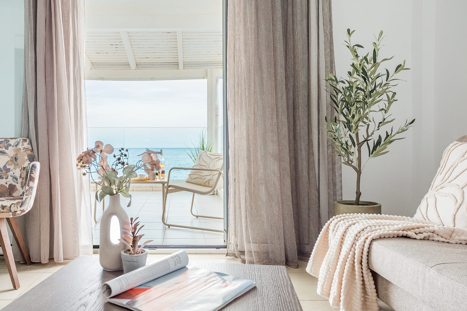 room-types-CORALHTHHG-SWSV-0.jpg