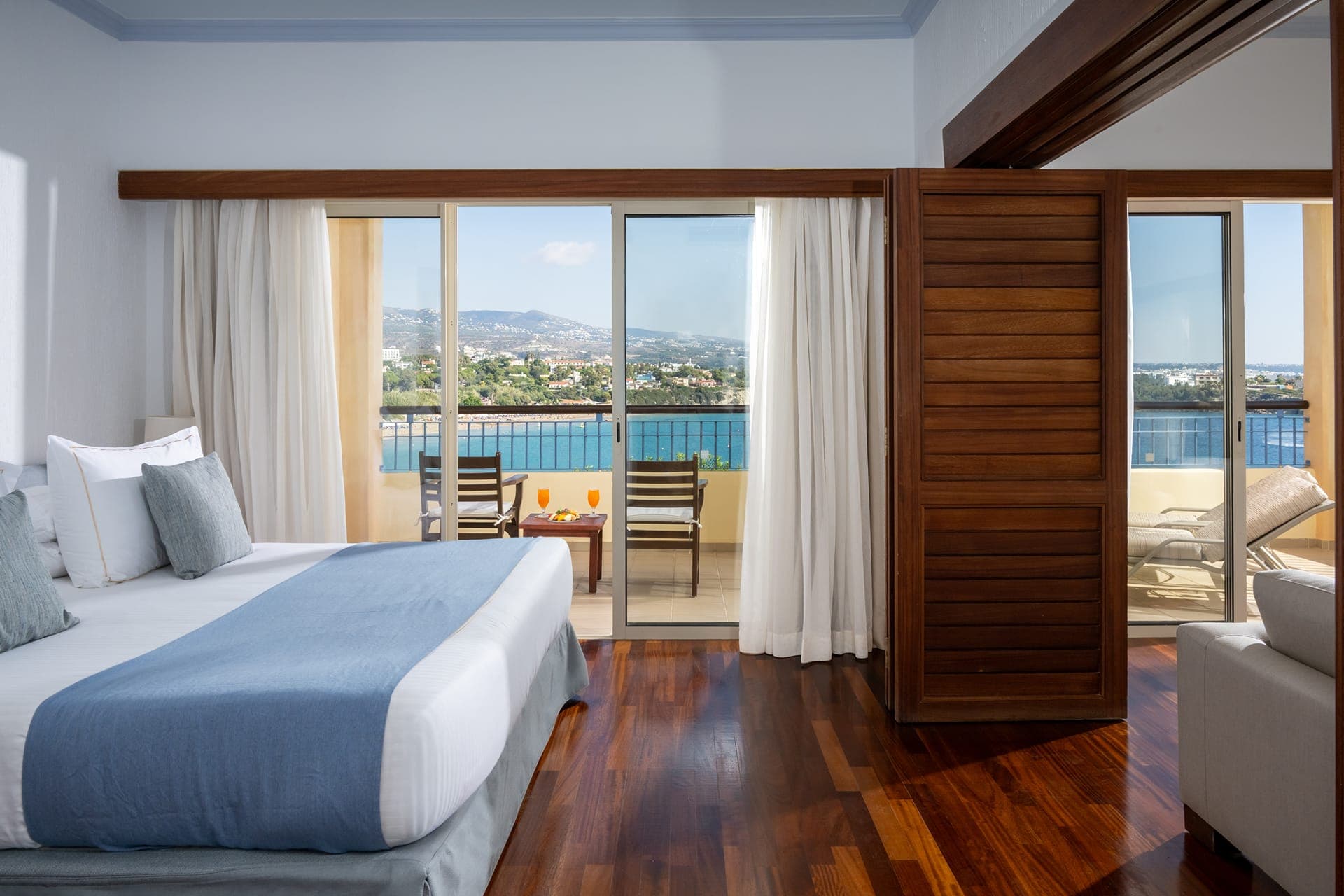 room-types-CORALTH-SUITE-0.jpg