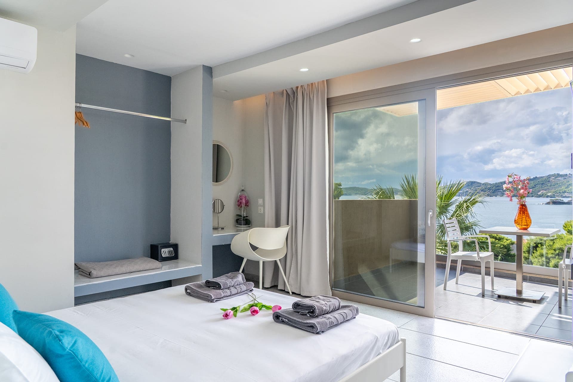 room-types-CORELUX-DBLW-0.jpg