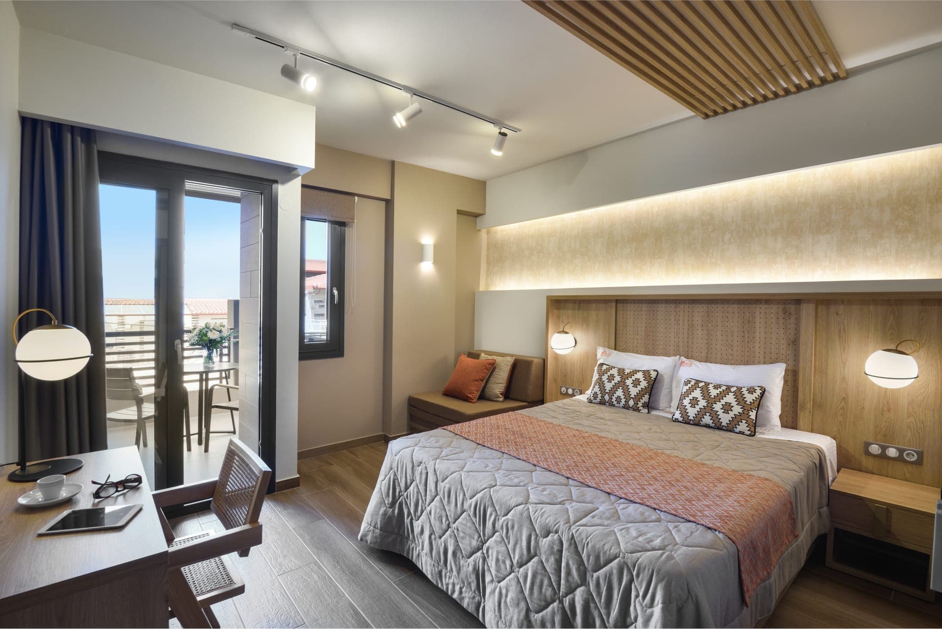 room-types-CORYLUS-DLXDBL-0.jpg