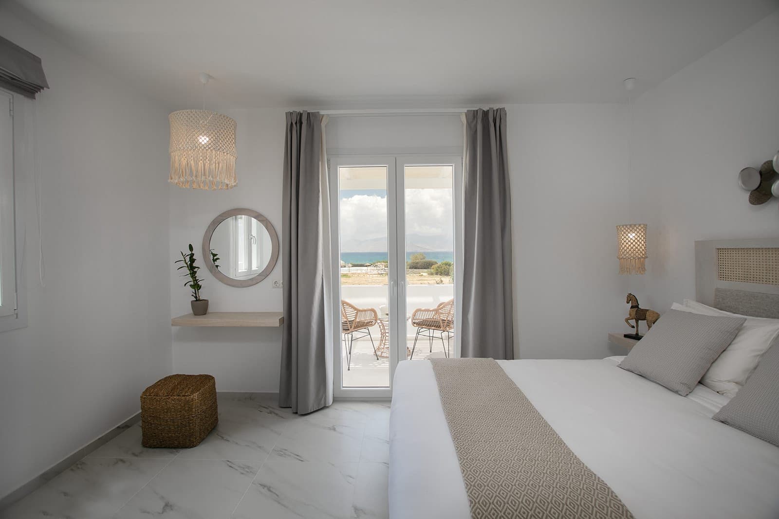 room-types-COSMOS-DELUXE-0.jpg