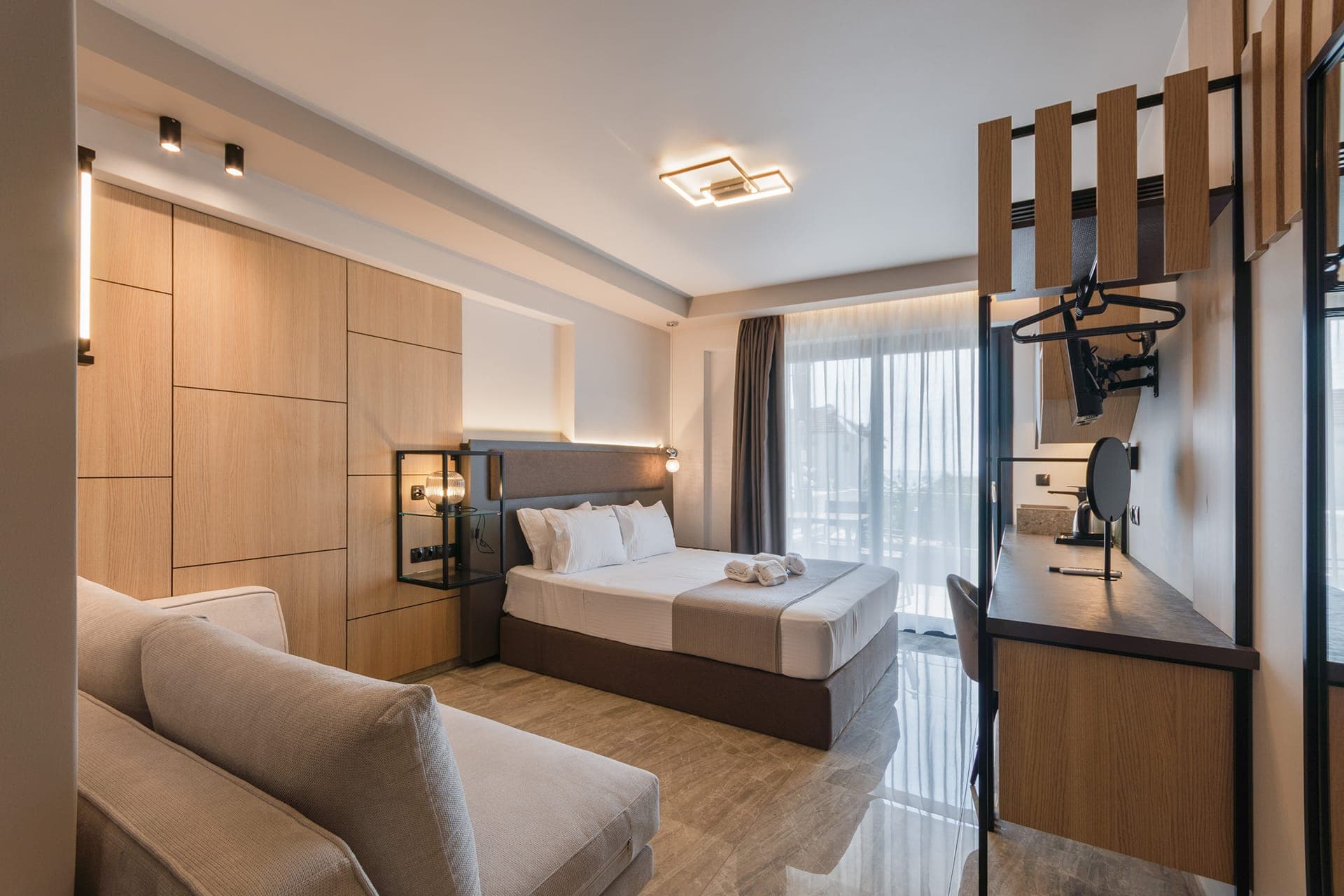 room-types-COSTAALLSU-JNRSUI-0.jpg