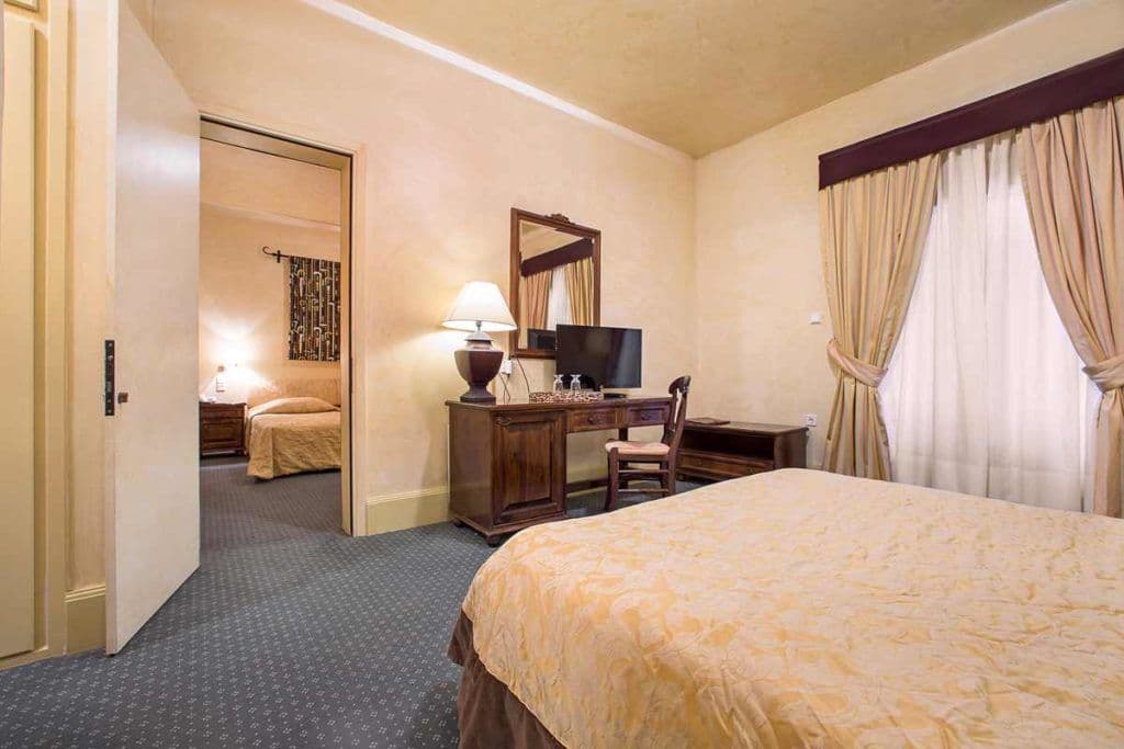 room-types-COUNTRYCLU-FAMCON-0.jpg