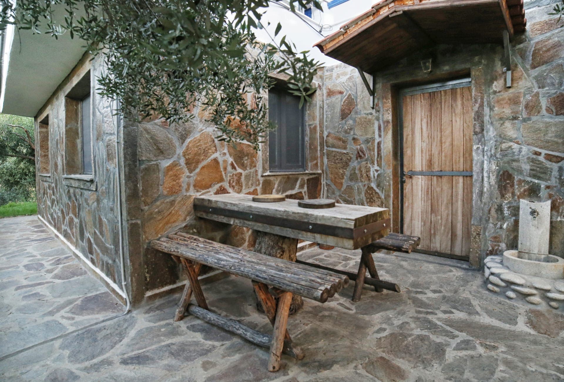 Property building, Patio, Dining area