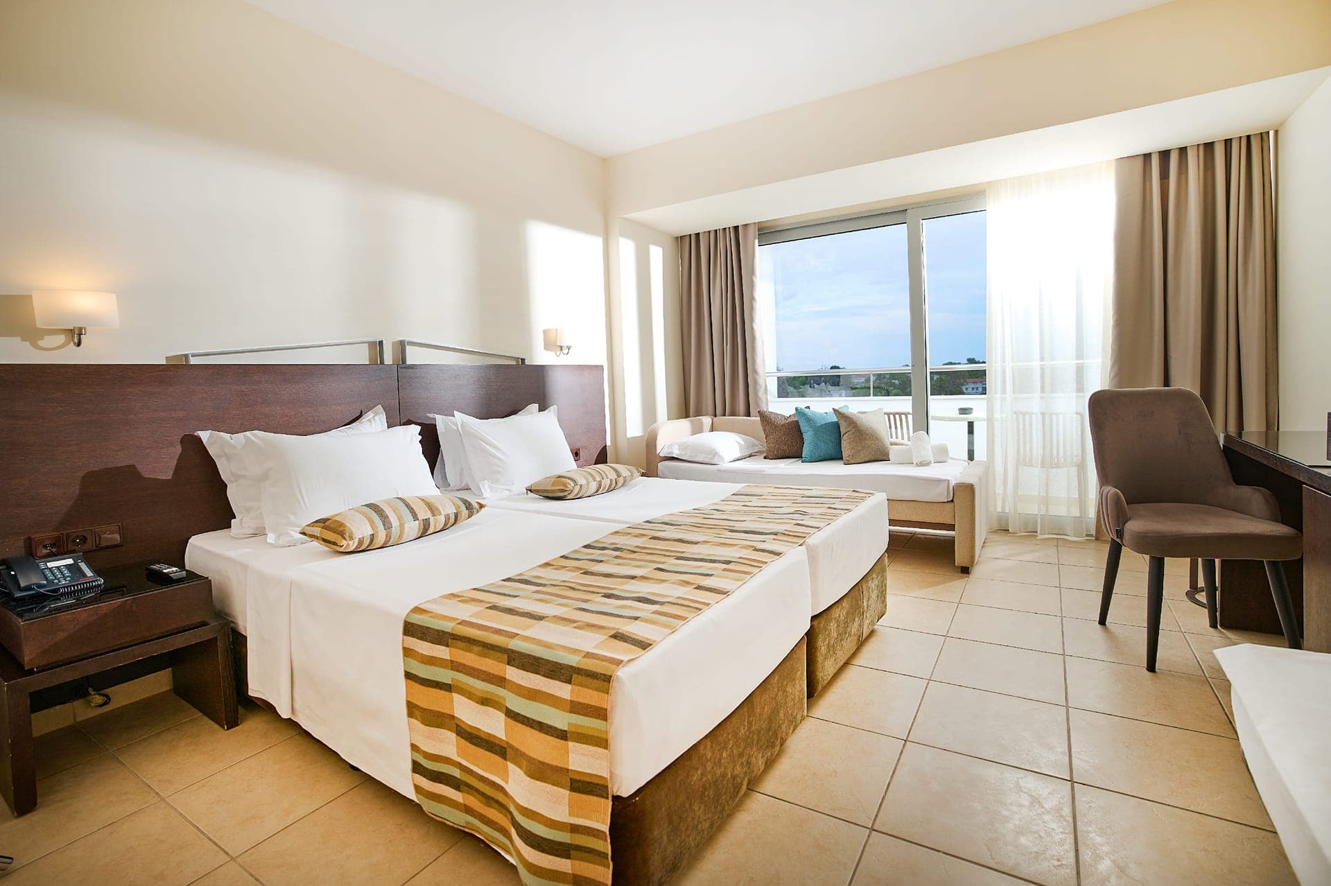 room-types-CRONWPR-STD-0.jpg