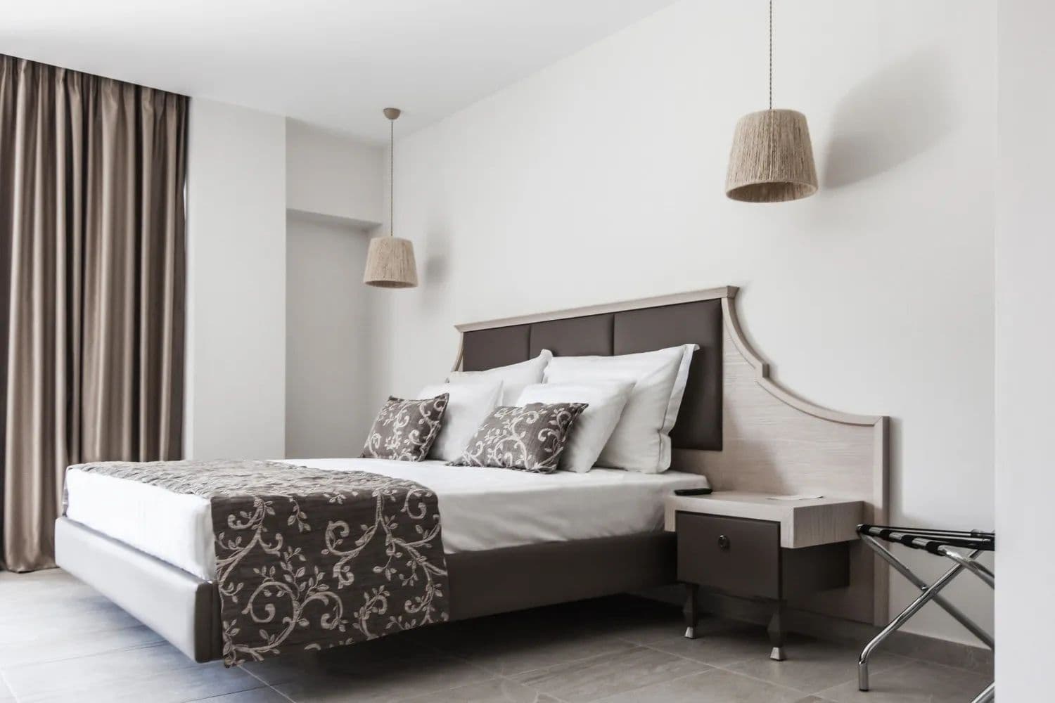 room-types-CRONWRS-SINGLE-0.jpg