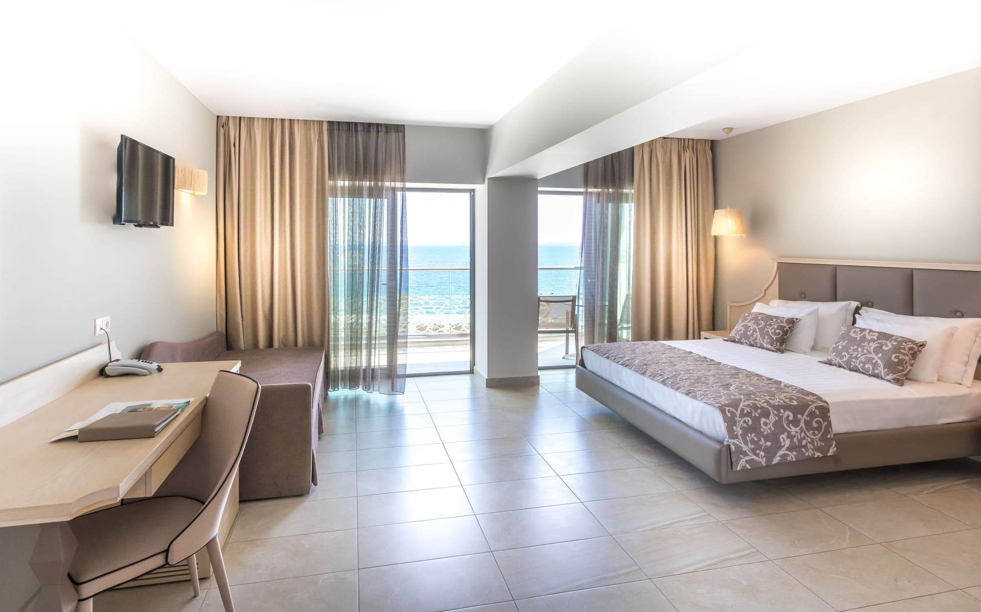 room-types-CRONWRS-SPSV-0.jpg