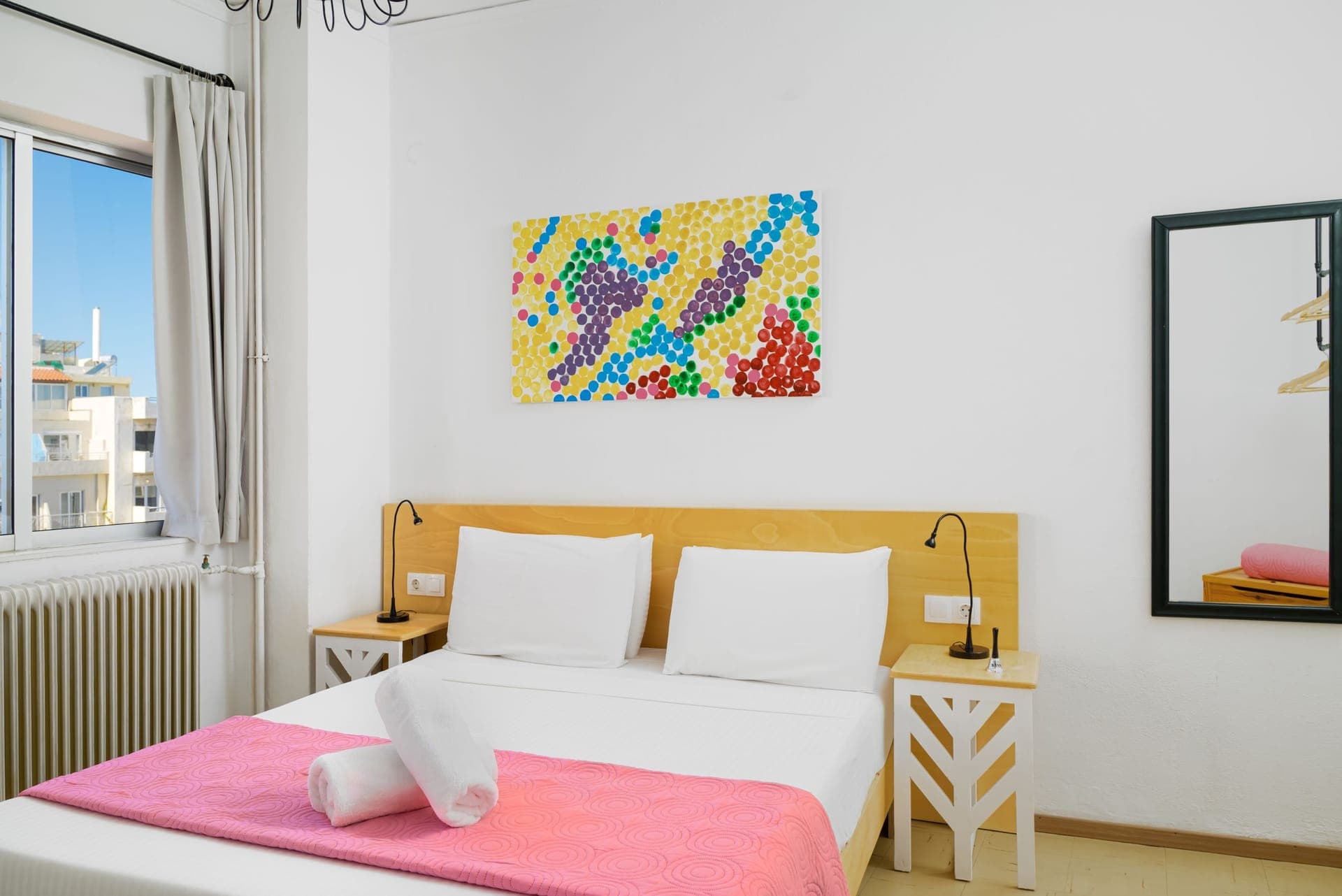 Crops Suites Accommodation Heraklion Bedroom