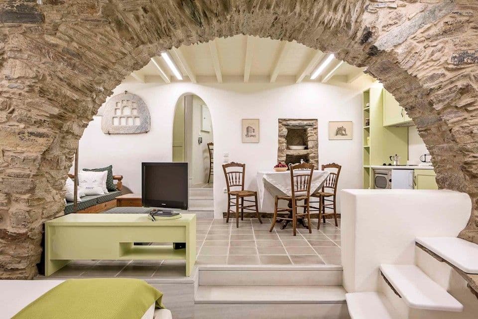 room-types-CROSSROAD-PATITI-0.jpg