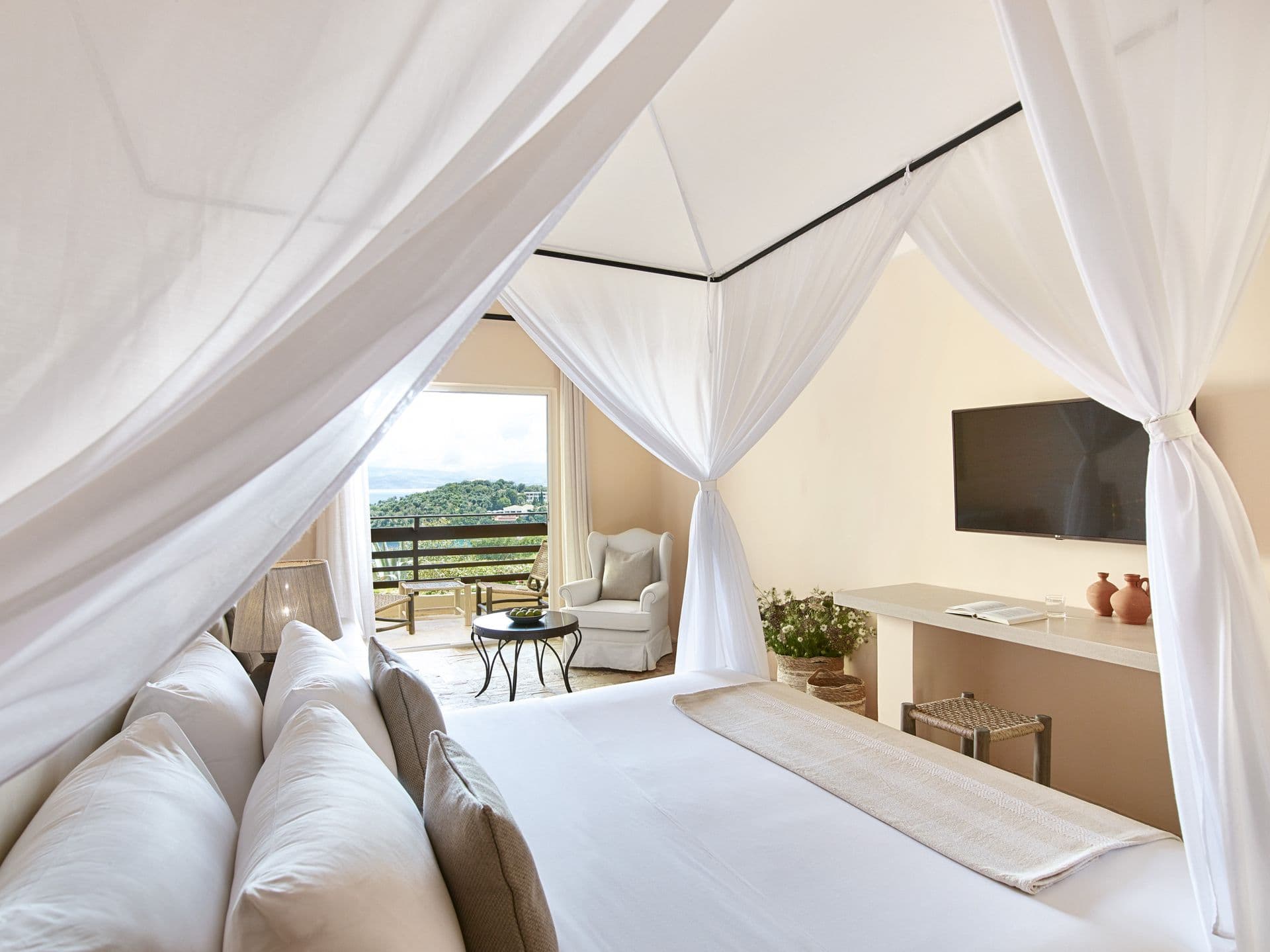 room-types-DAPHNILBAY-BSSL-0.jpg