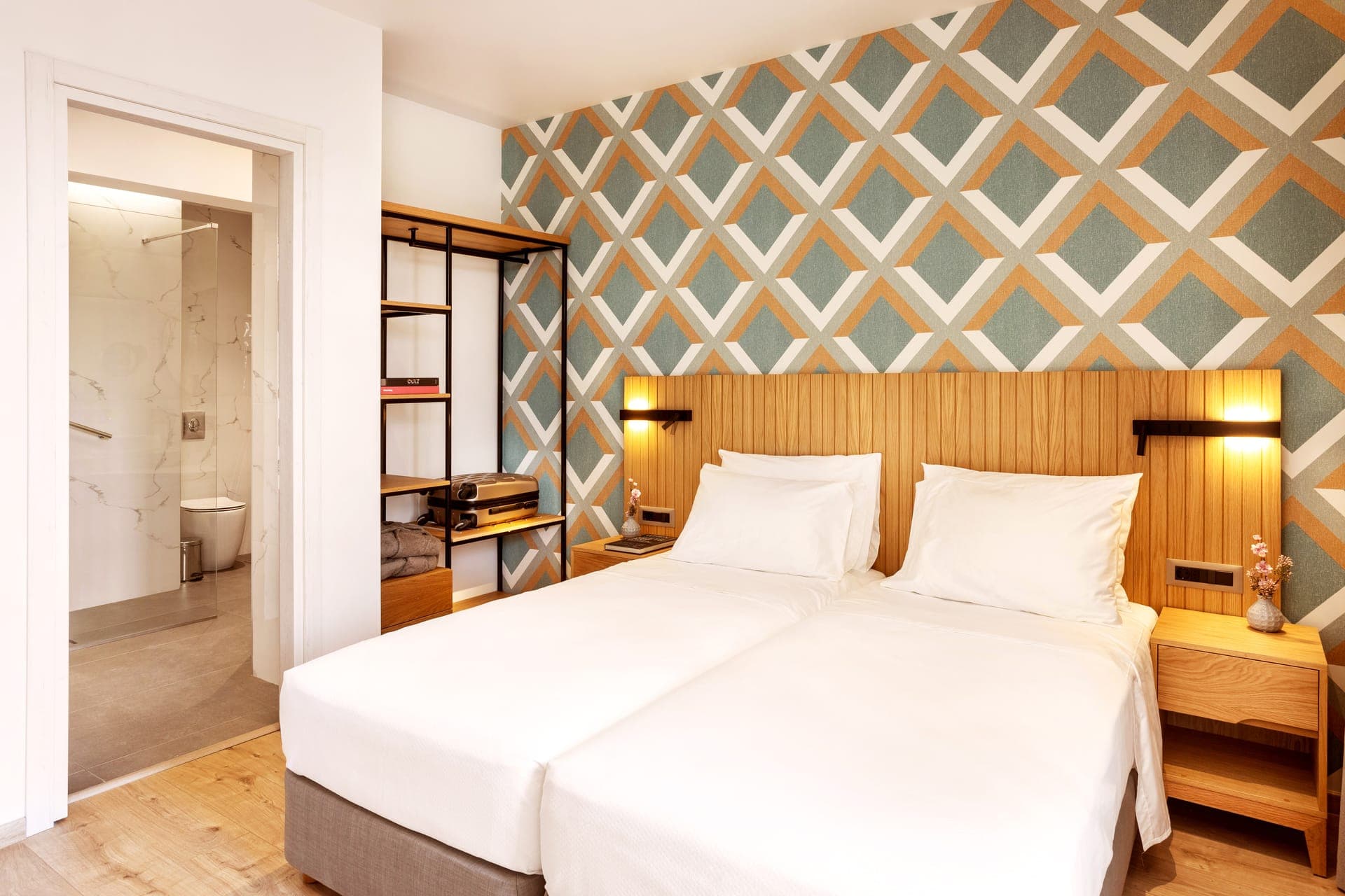 room-types-DAYSCITYAT-DBLRMB-0.jpg