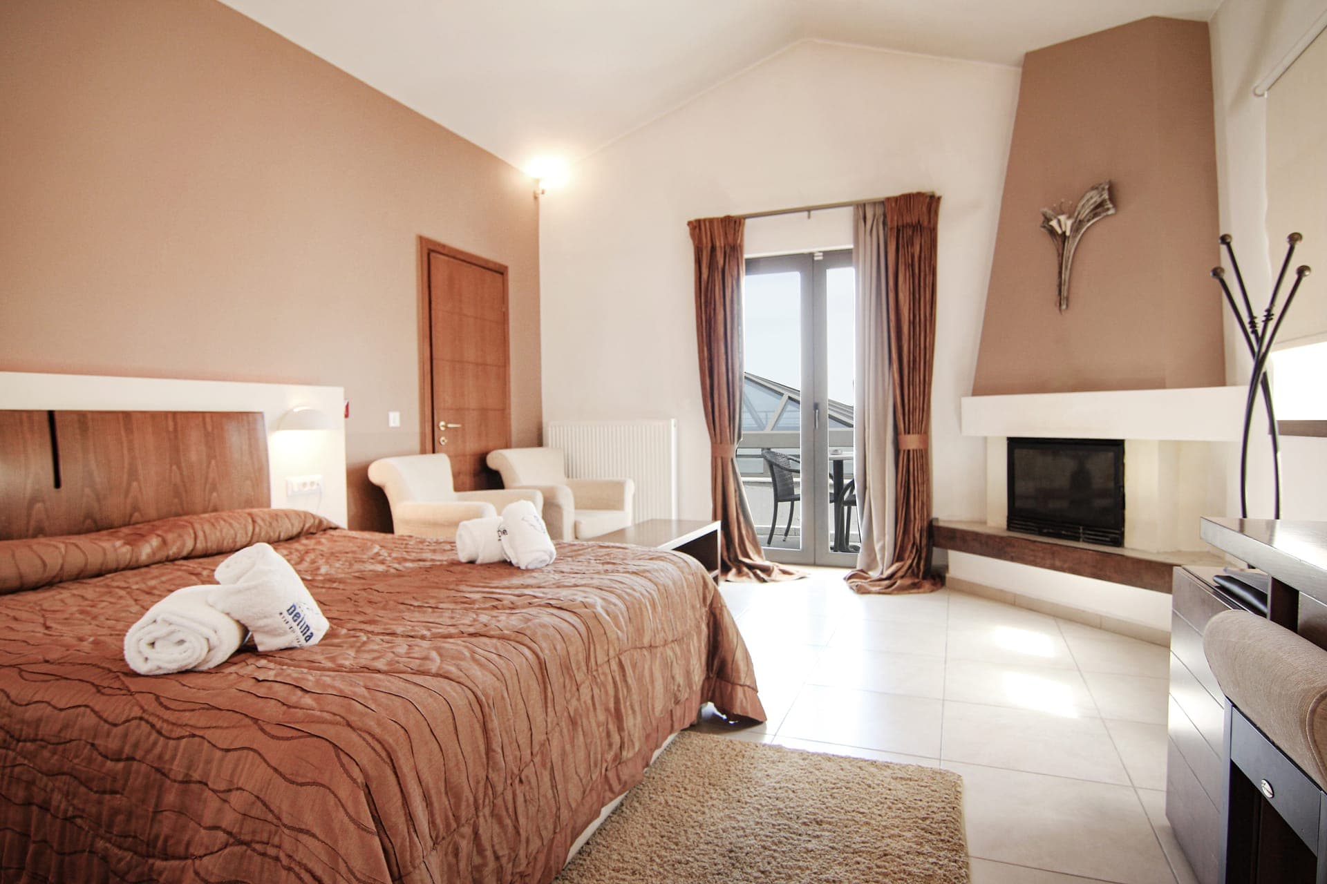 room-types-DELINA-SPO-0.jpg
