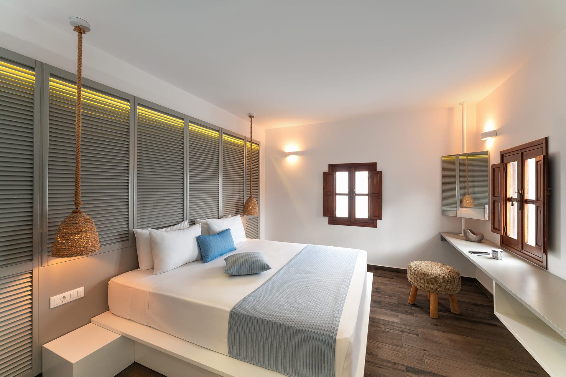 room-types-DELMARS-TWIN-0.jpg