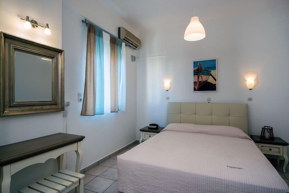 room-types-DIAMONDCRE-ECJUNI-0.jpg
