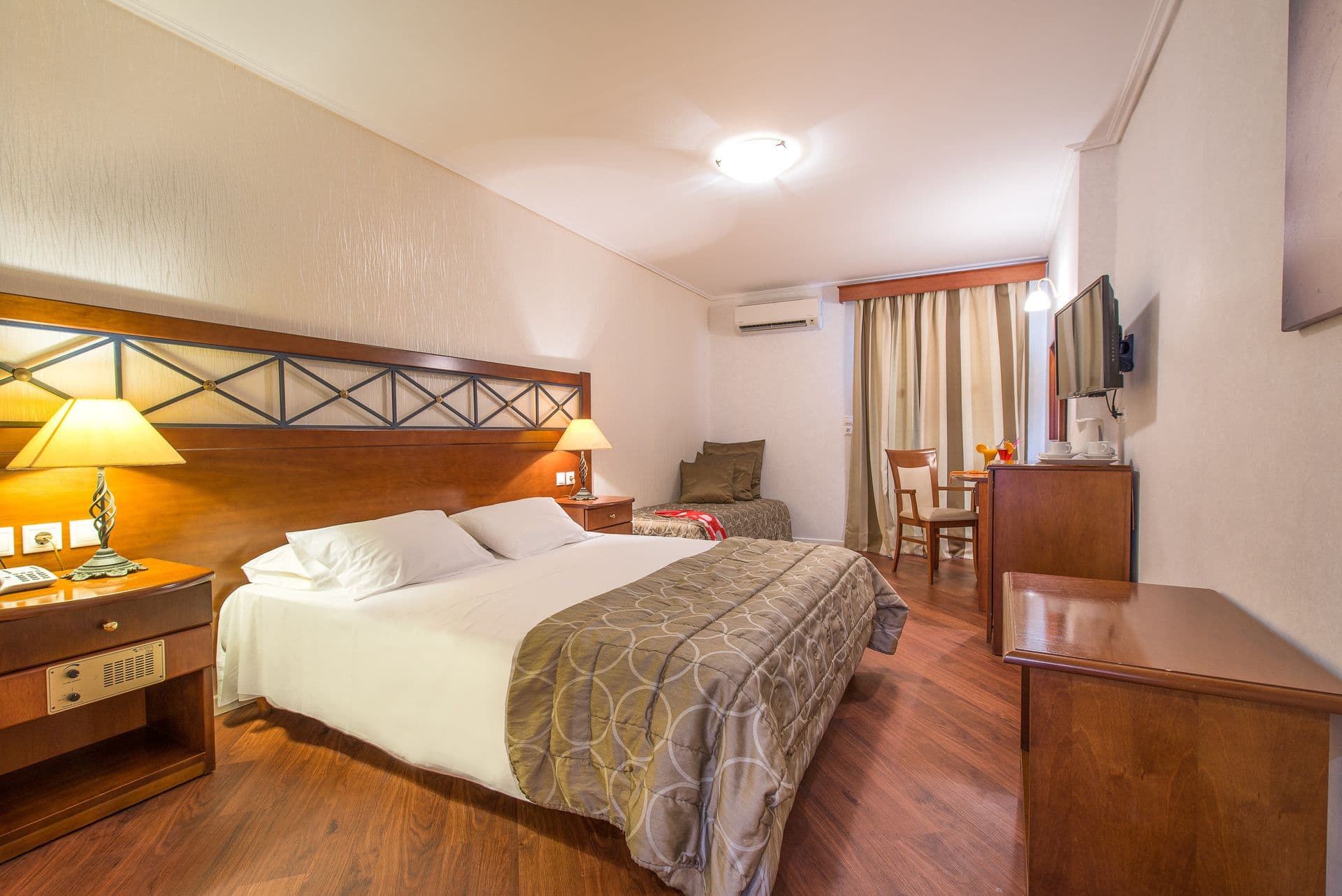 room-types-DIANAHTL-SUPR-0.jpg