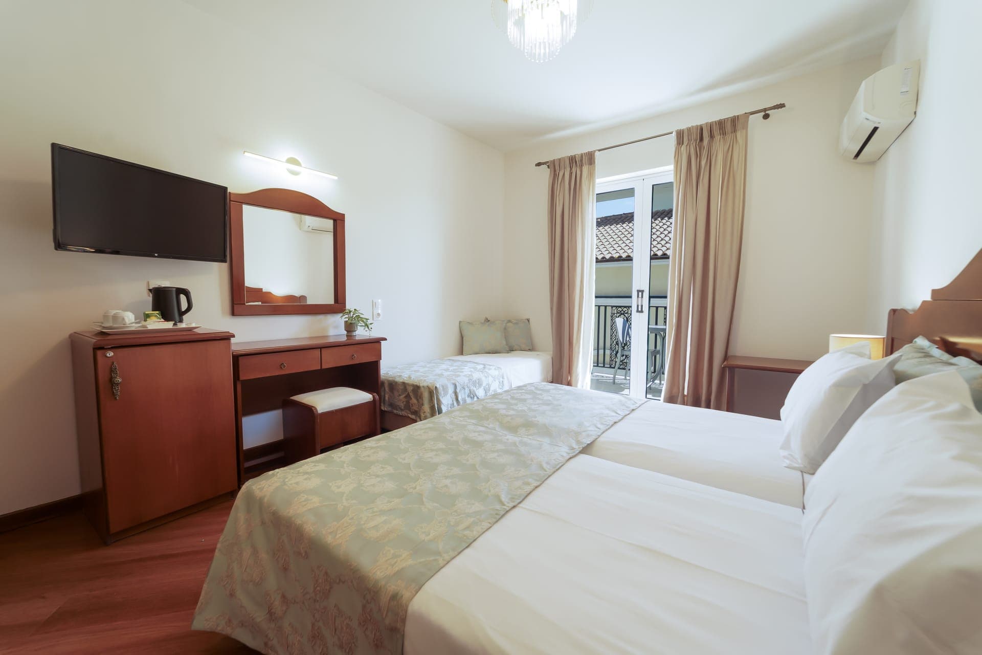 room-types-DIANAHTL-TPL-0.jpg