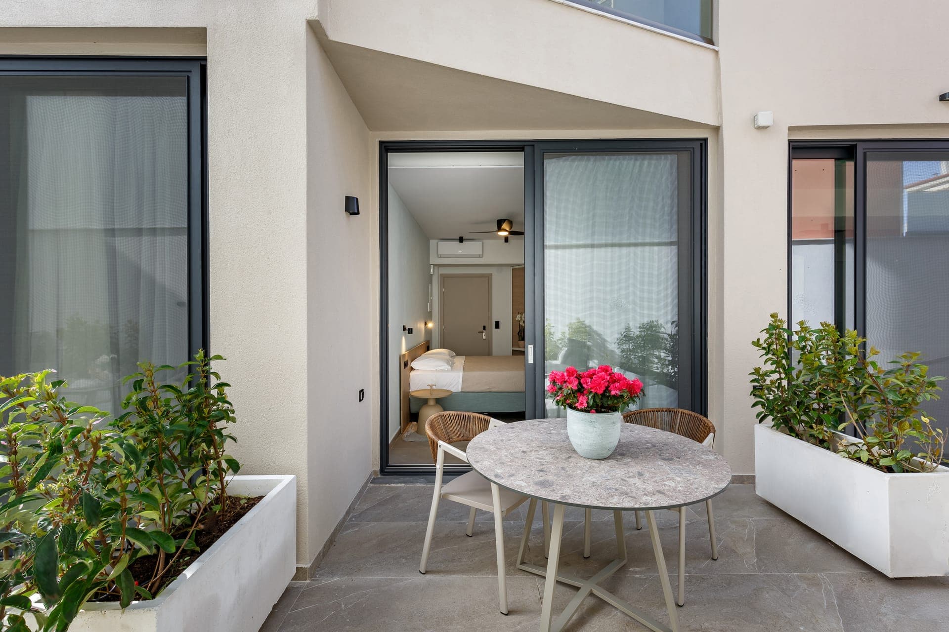 room-types-DIMIRES-DBL-0.jpg
