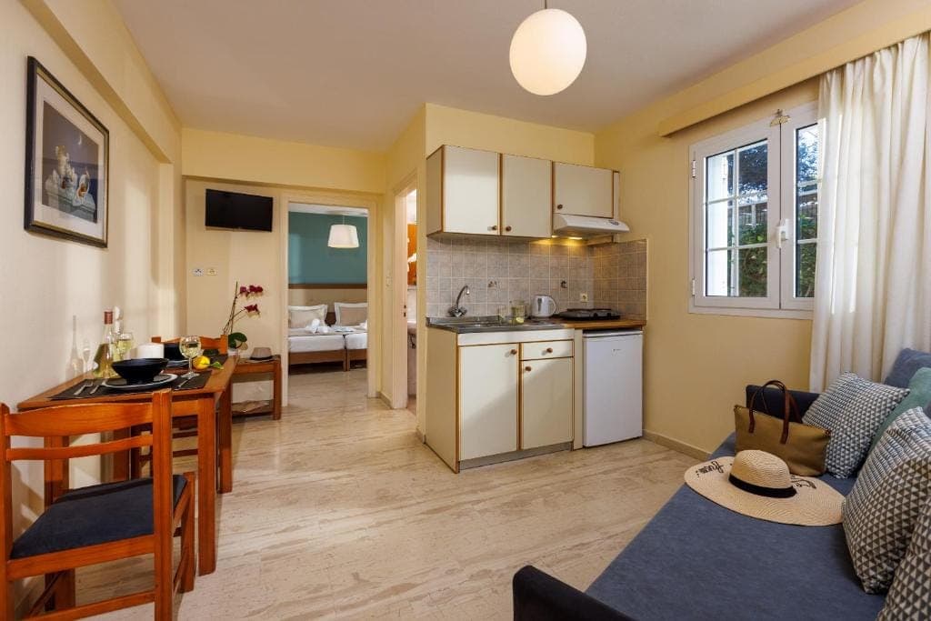 room-types-DIMITRAHOT-APT4-0.jpg