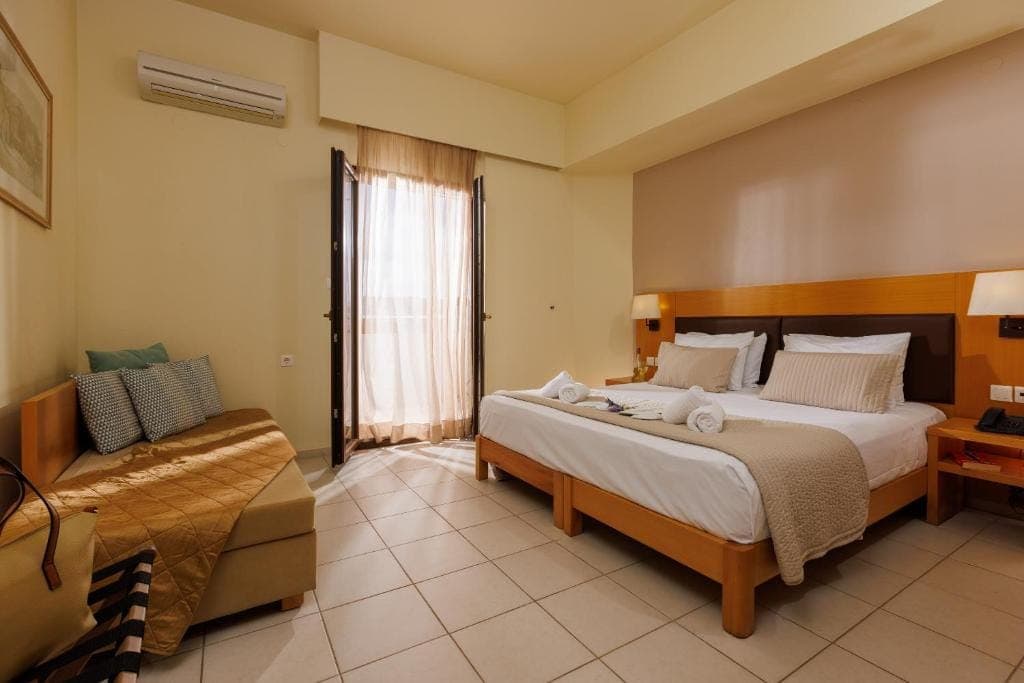 room-types-DIMITRAHOT-TRPL-0.jpg