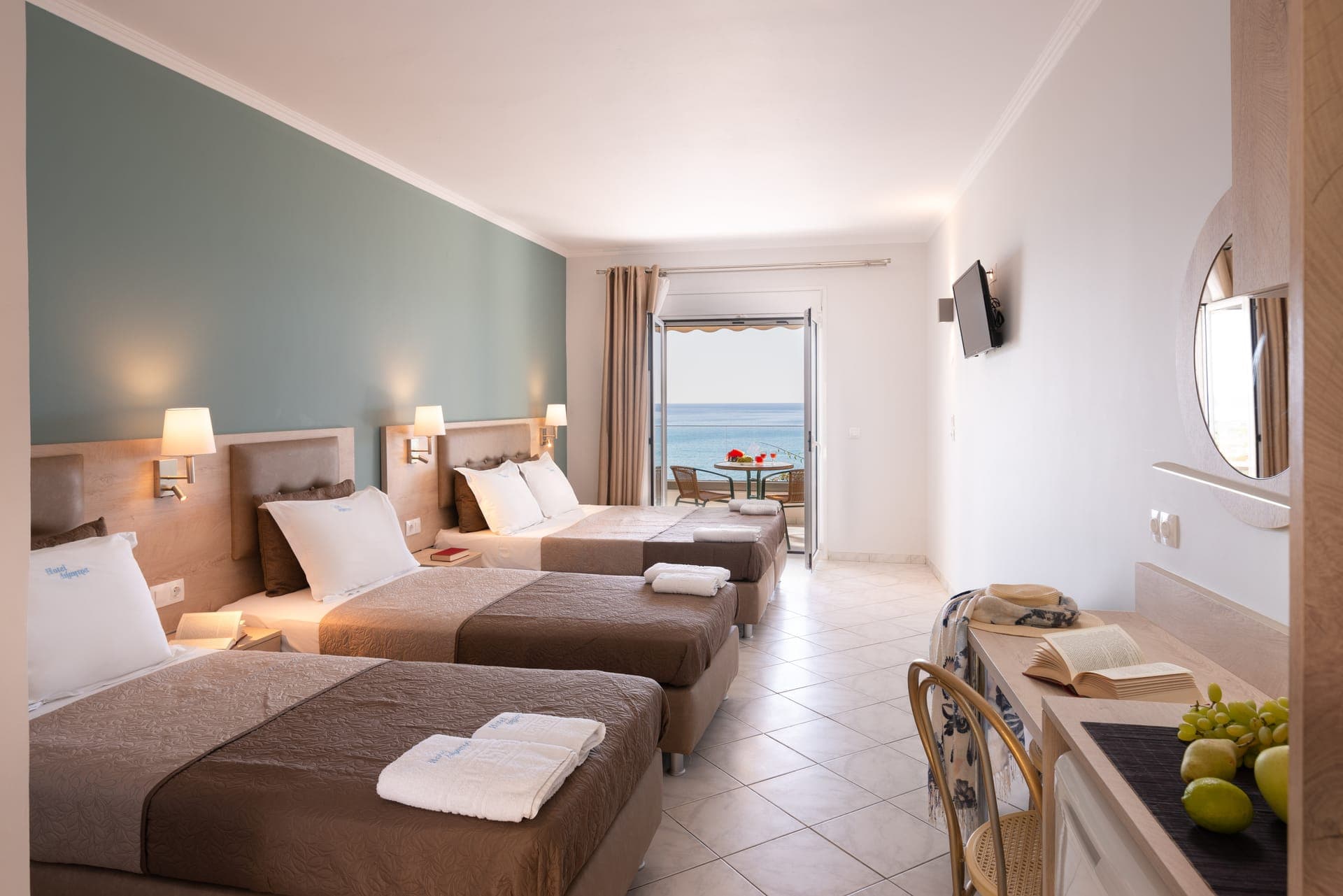room-types-DIMITRAPRE-QUAD-0.jpg