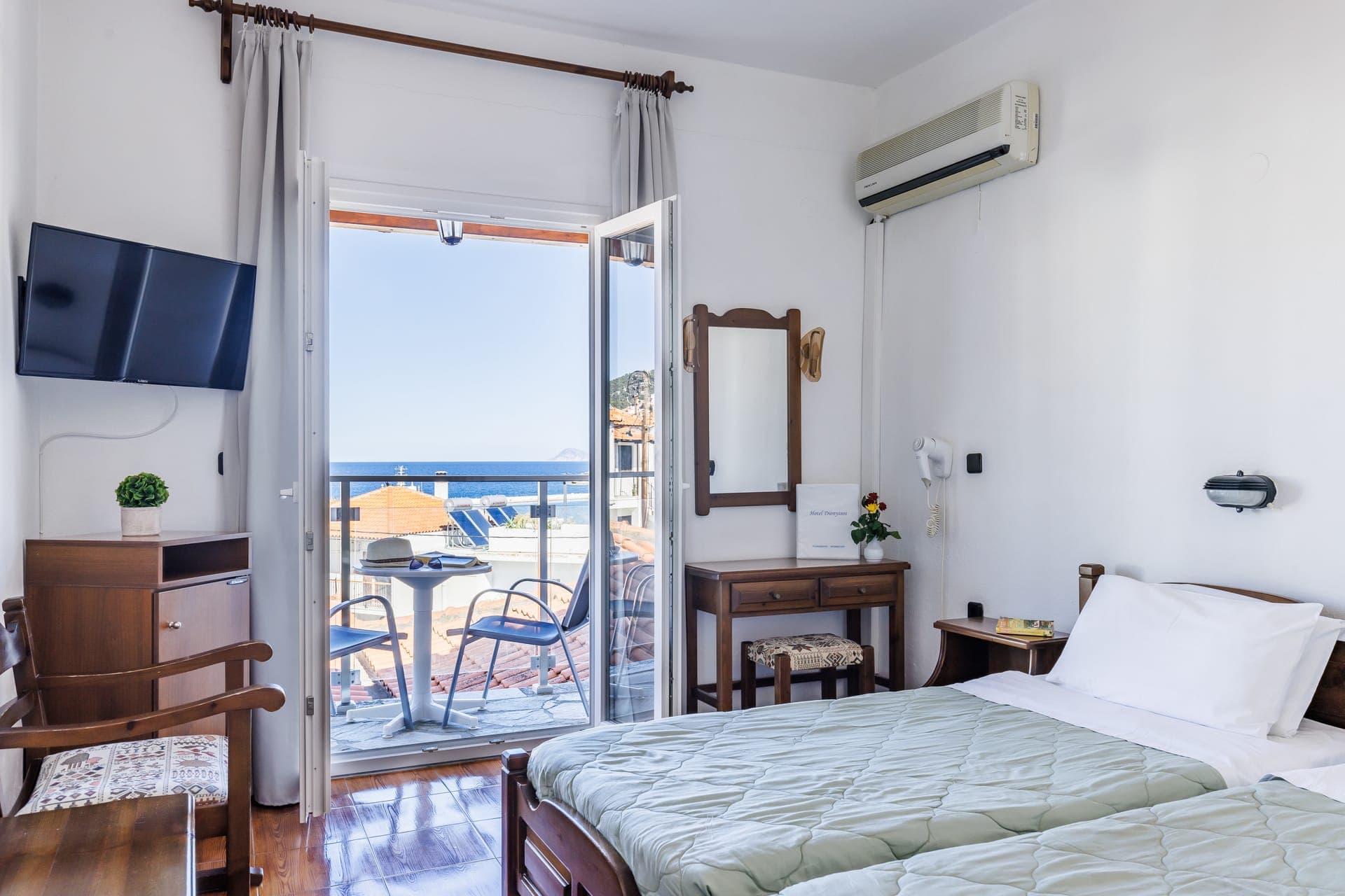 room-types-DIONYSSOS-SV-0.jpg