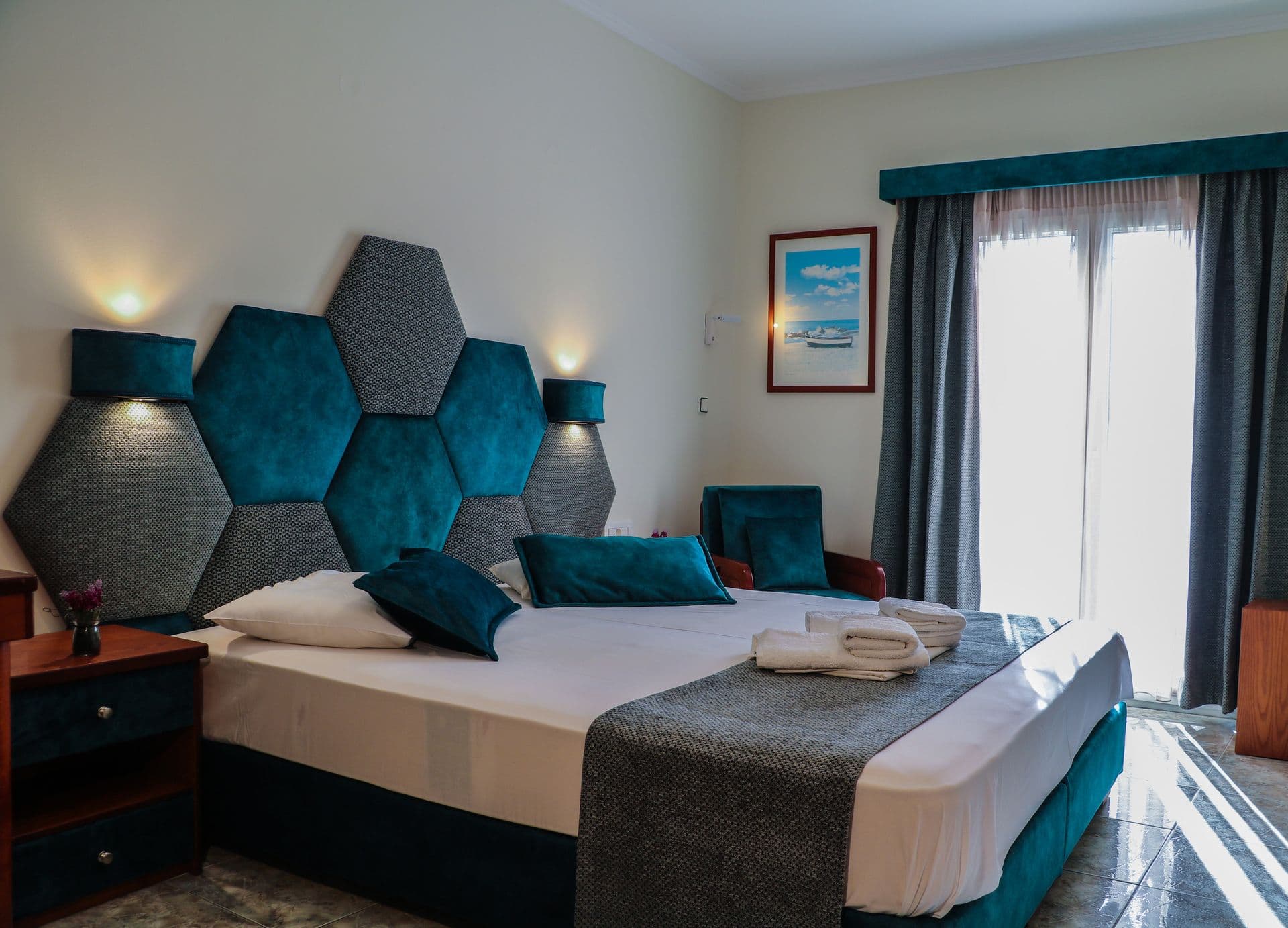room-types-DIONYSTUD-TRIPLE-0.jpg