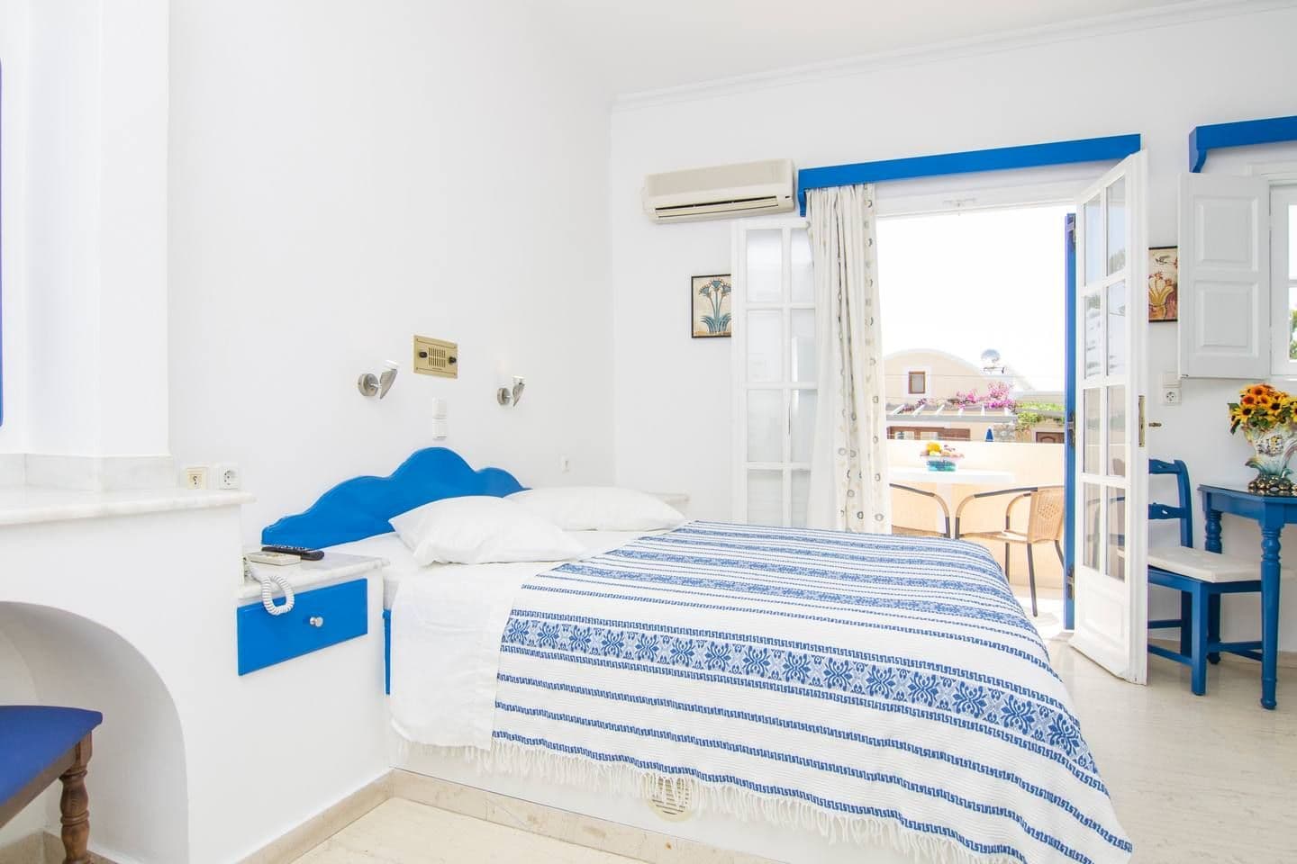 room-types-DIOSKOURI-DLXDBL-0.jpg