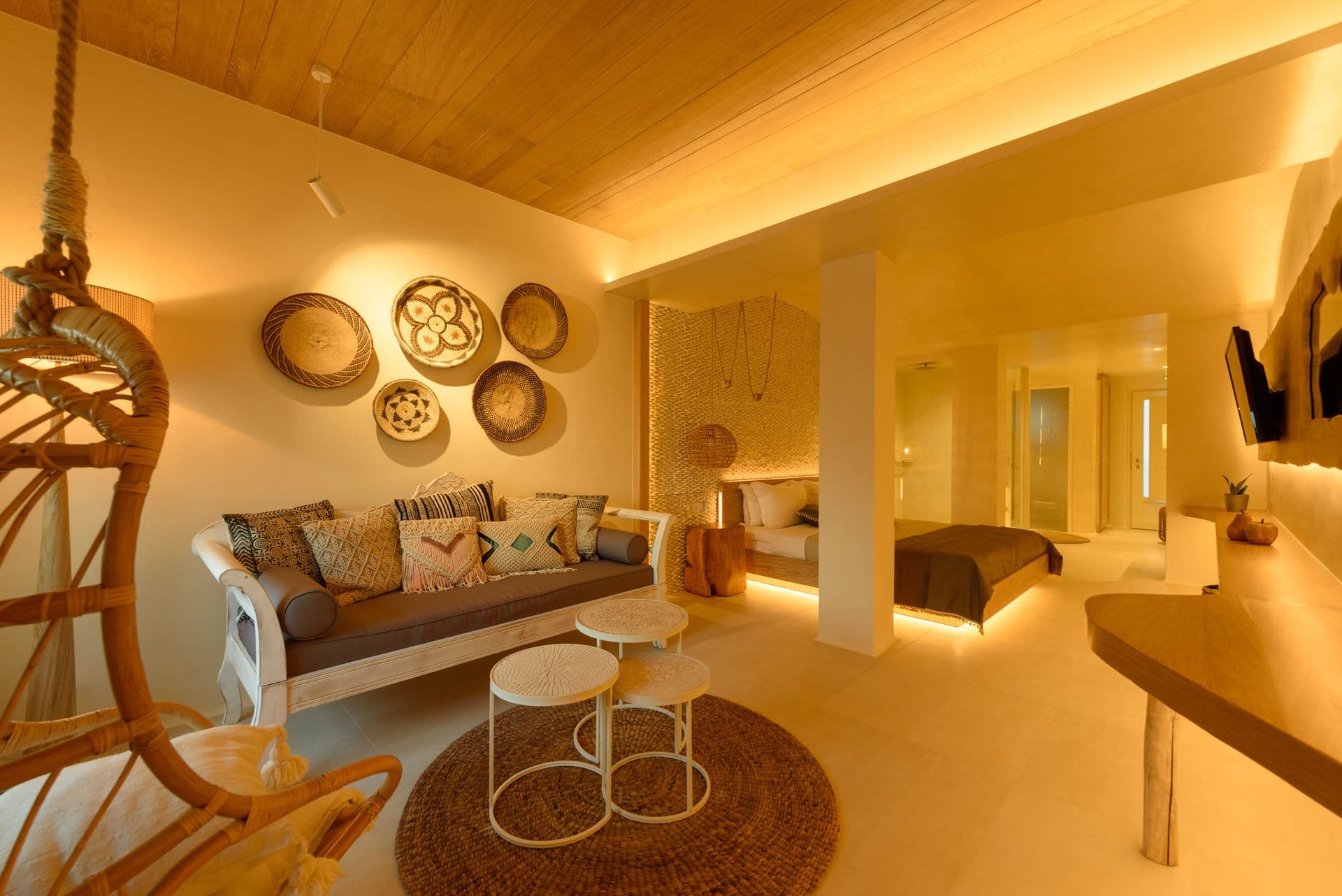 room-types-DIVELIA-SUITE-0.jpg