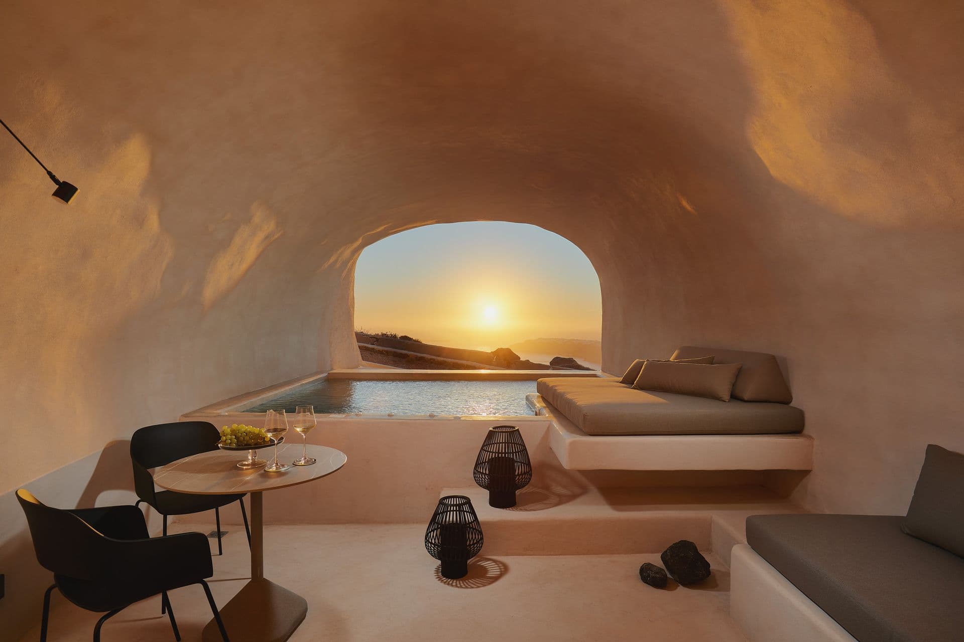 room-types-DIVINEC-OMNI-0.jpg
