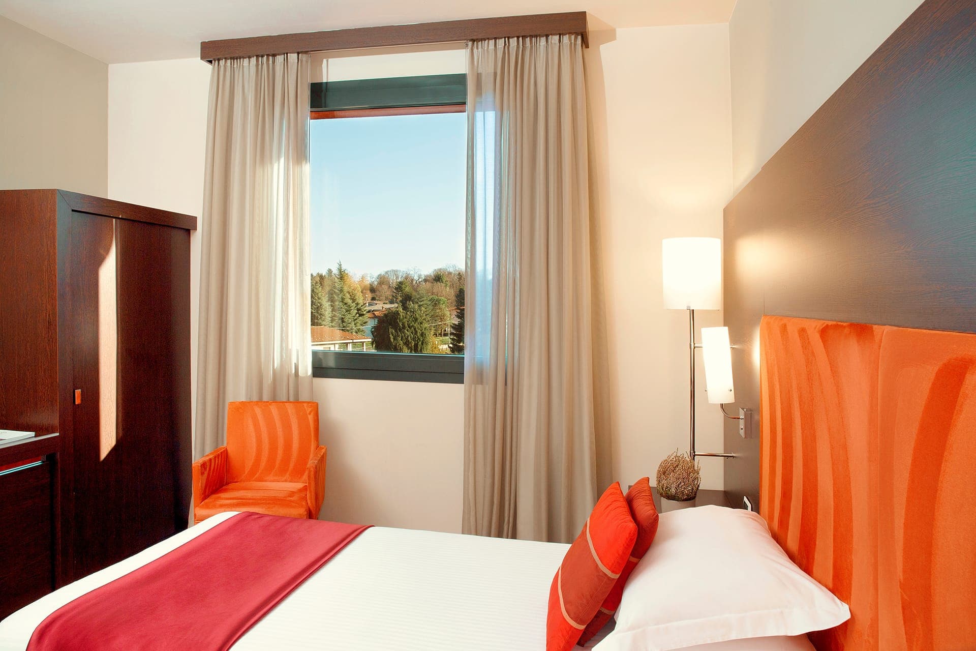 room-types-DOLCEMM-CLASSD-0.jpg