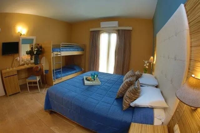 room-types-DOLPHIN-FAM-0.jpg