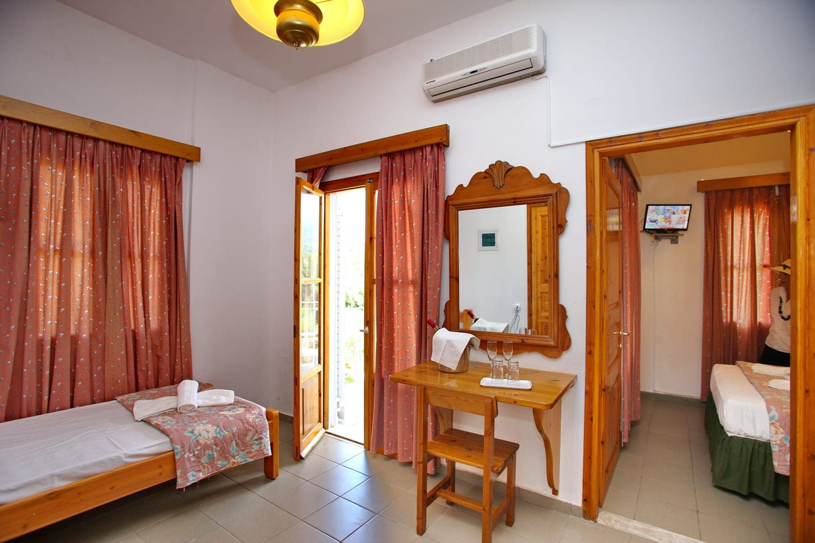 room-types-DOLPHINHSK-FMQGV-0.jpg